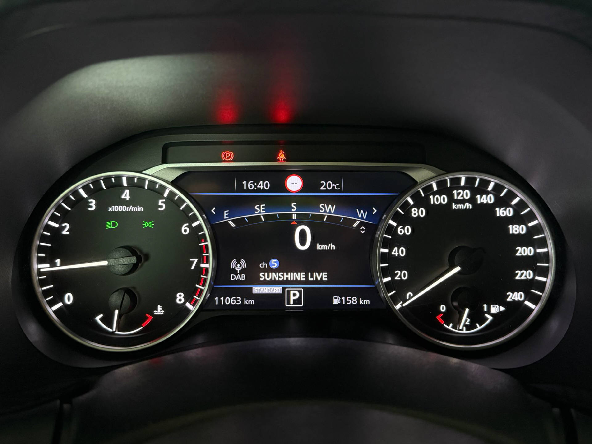 NISSAN Juke 1.0 DIG-T Tekna-image-9