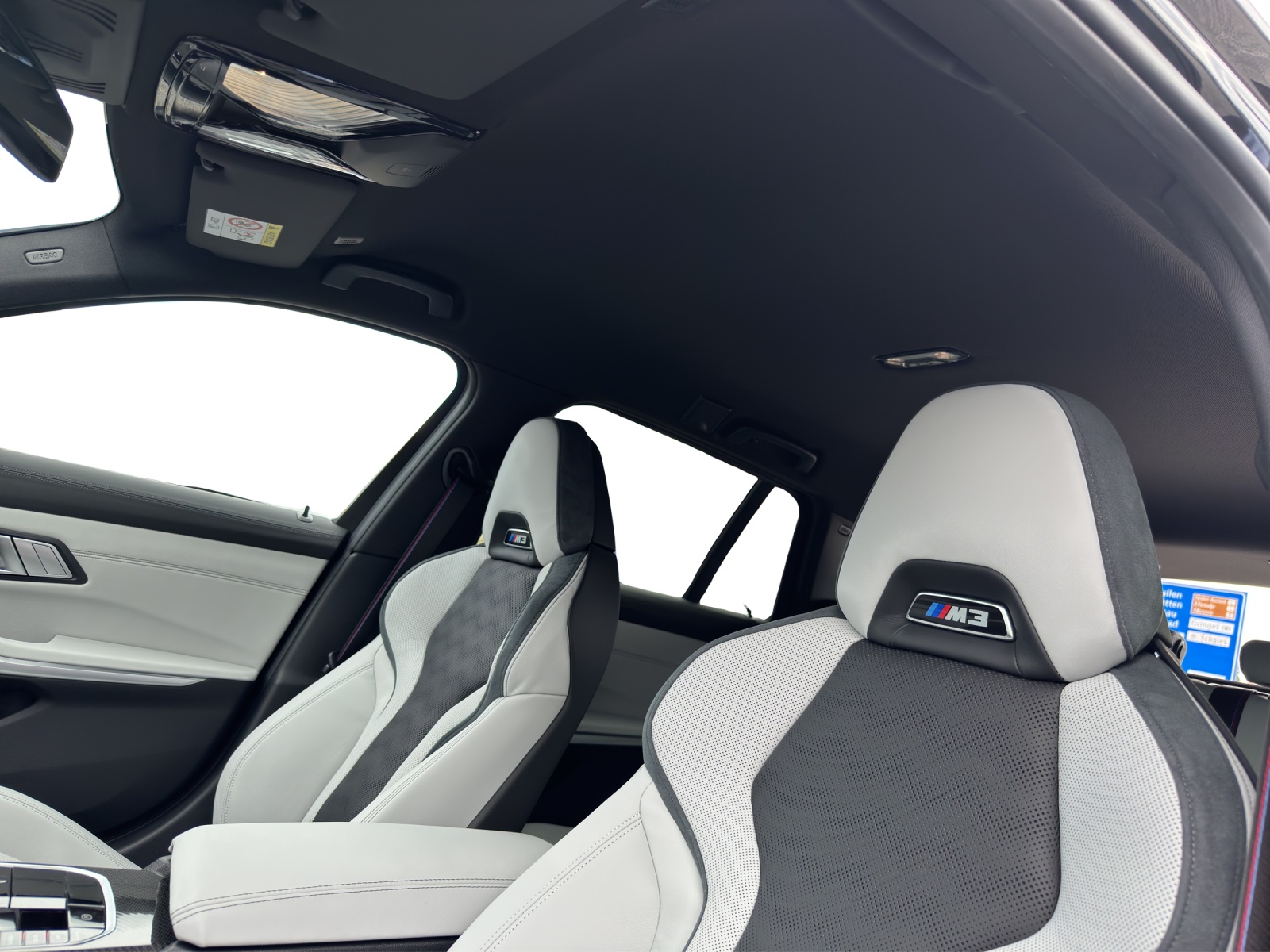 BMW M3 Touring xDrive Competition M-image-16