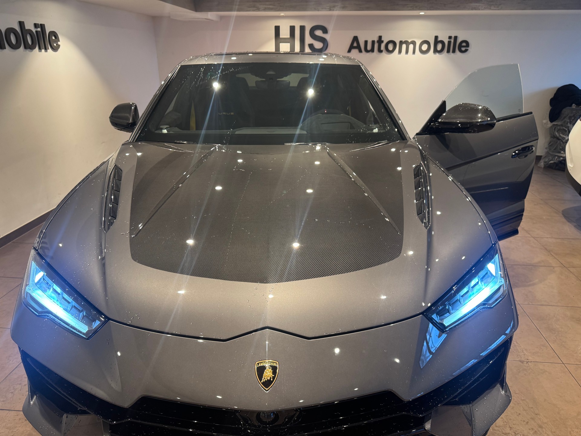 LAMBORGHINI Urus 4.0 Performante 666PS-image-28