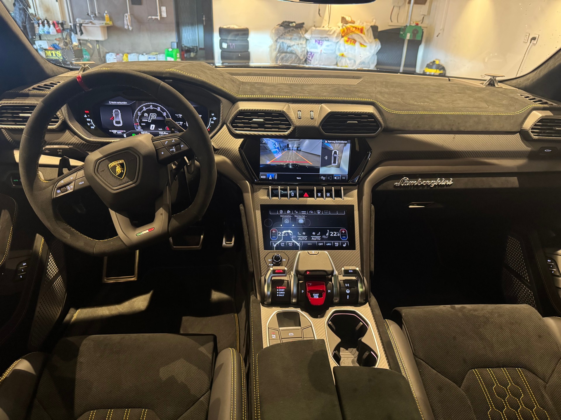 LAMBORGHINI Urus 4.0 Performante 666PS-image-18