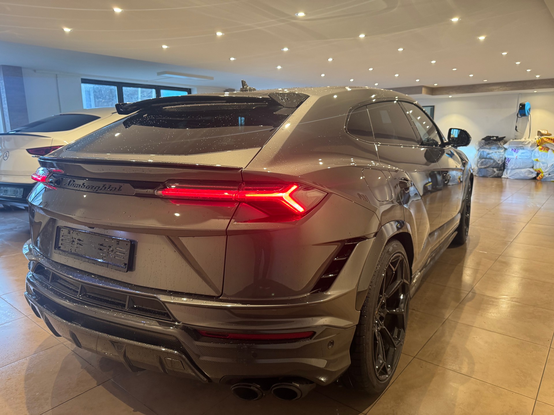 LAMBORGHINI Urus 4.0 Performante 666PS-image-7