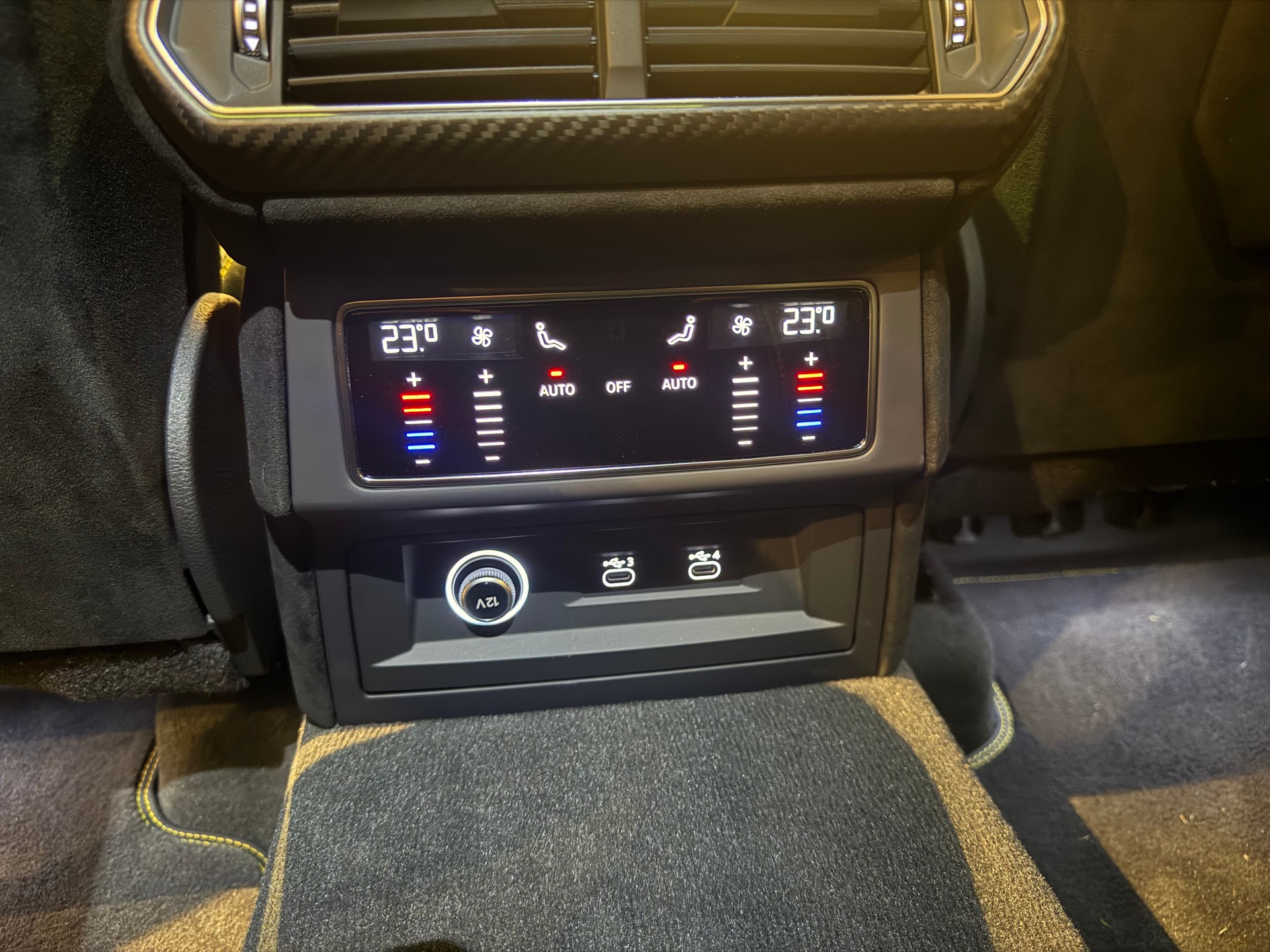 LAMBORGHINI Urus 4.0 Performante 666PS-image-17