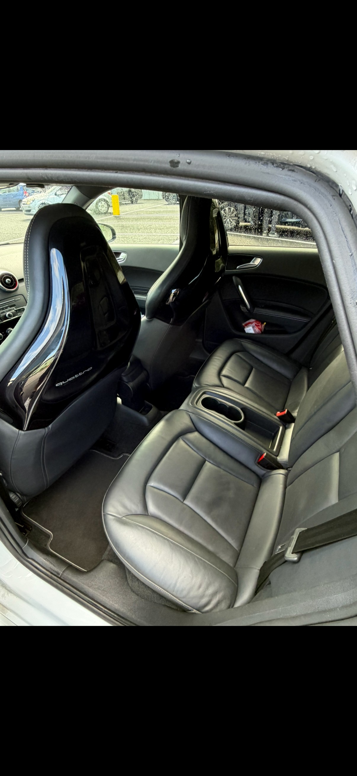 AUDI S1 Sportback 2.0 TFSI Sport quattro-image-5