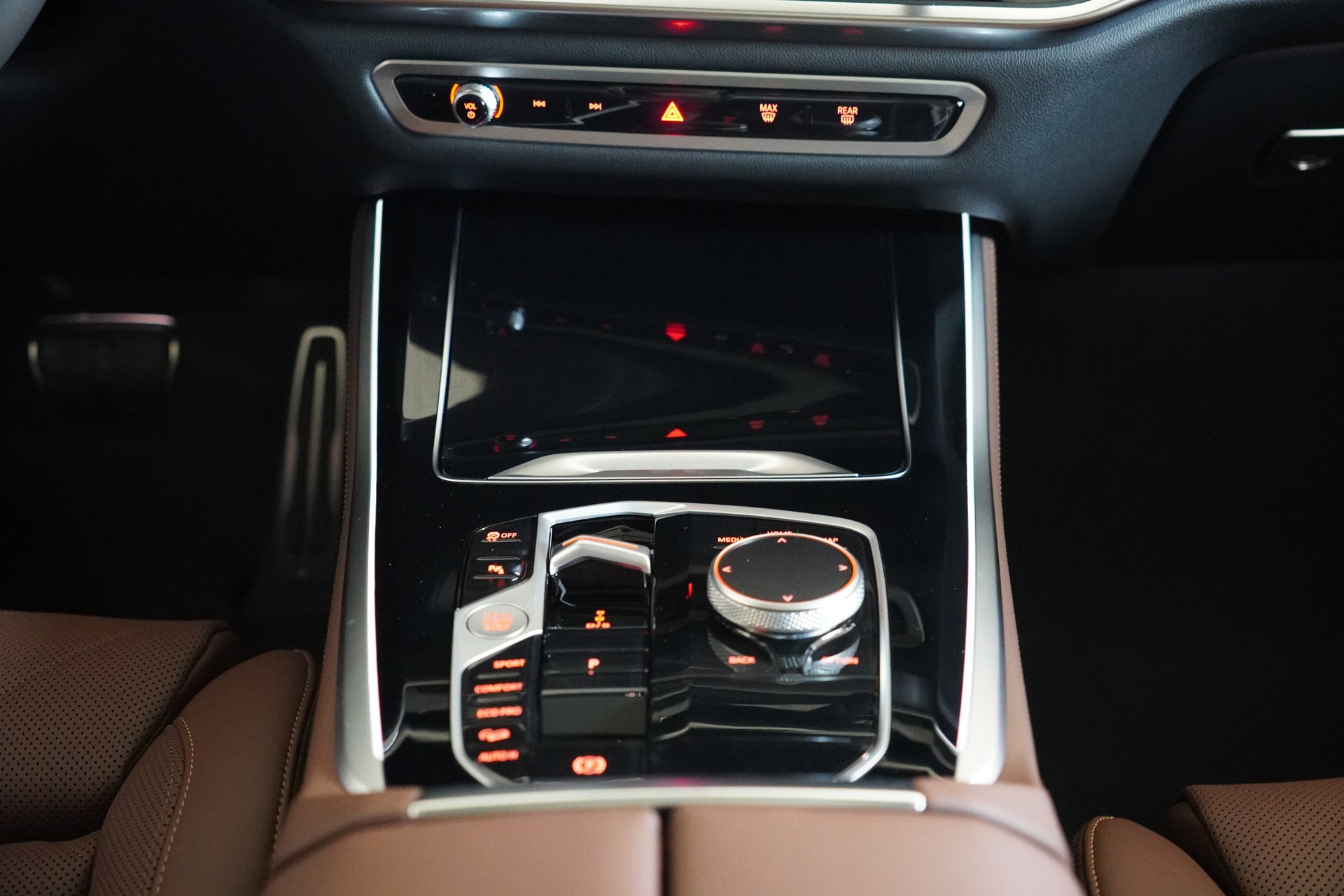 BMW X5 xDrive 48V 40d M Sport Pro Steptronic-image-19