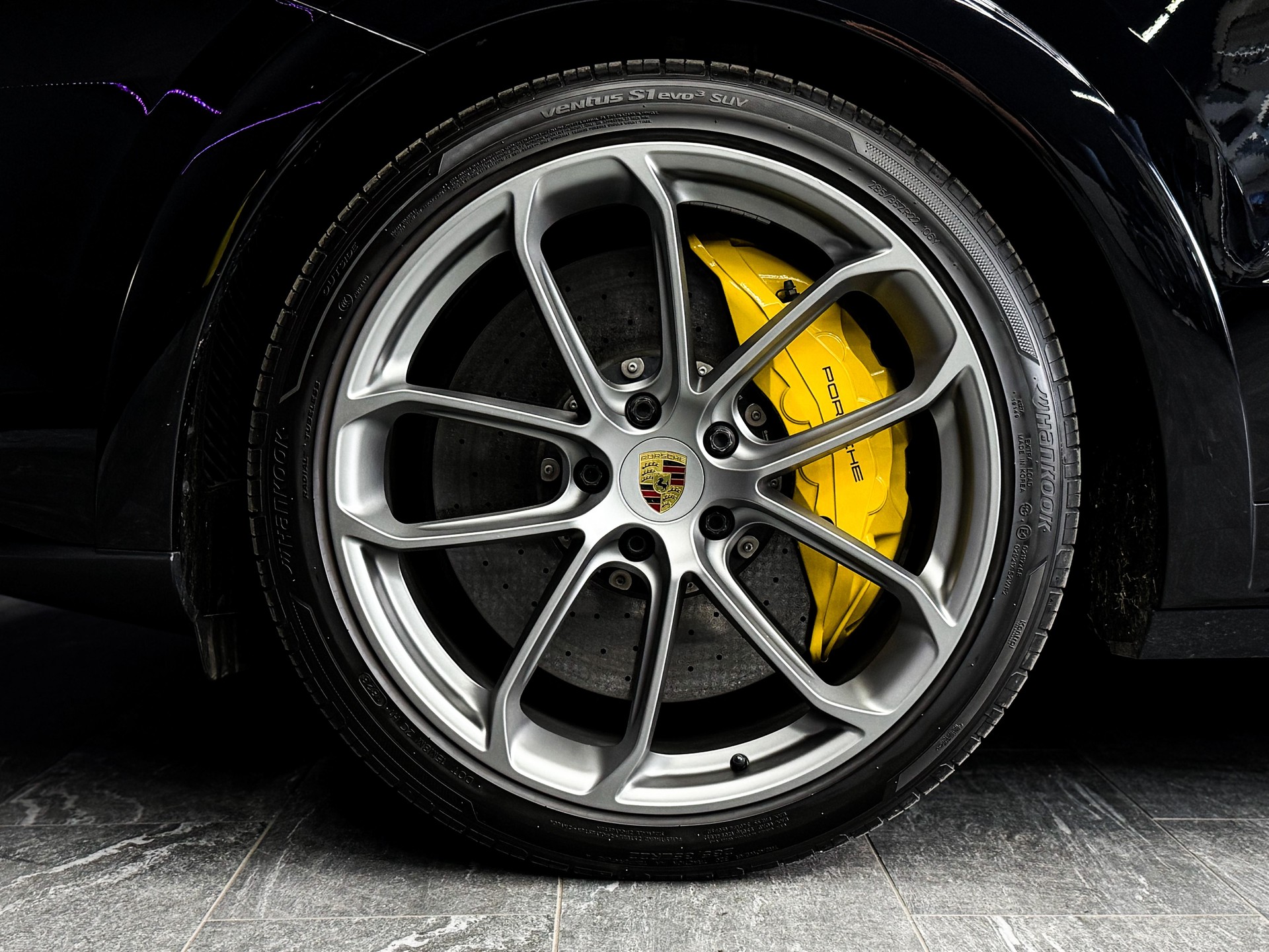 PORSCHE Cayenne Turbo GT ( Porsche Approved )-image-8
