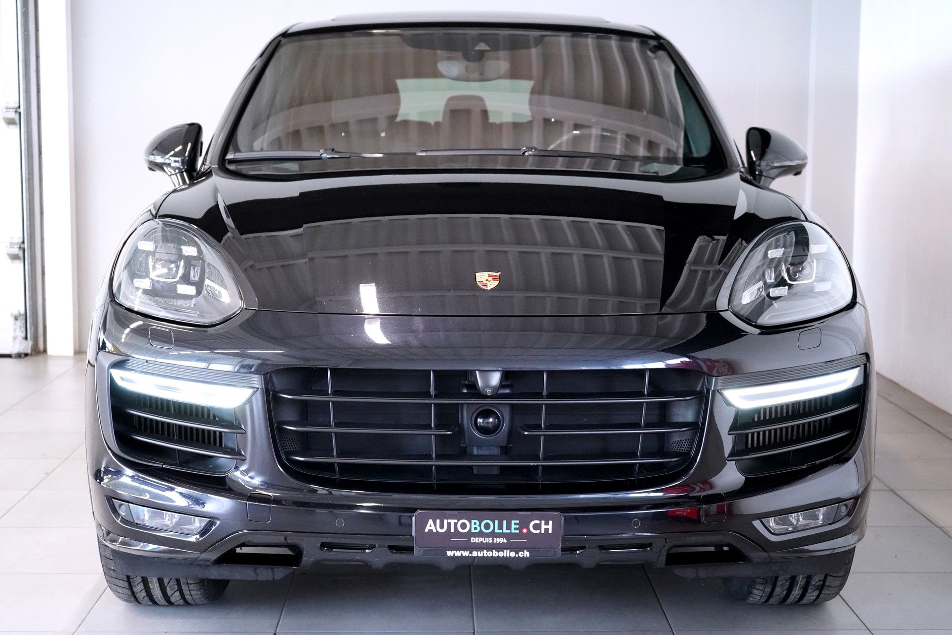 PORSCHE Cayenne GTS-image-3