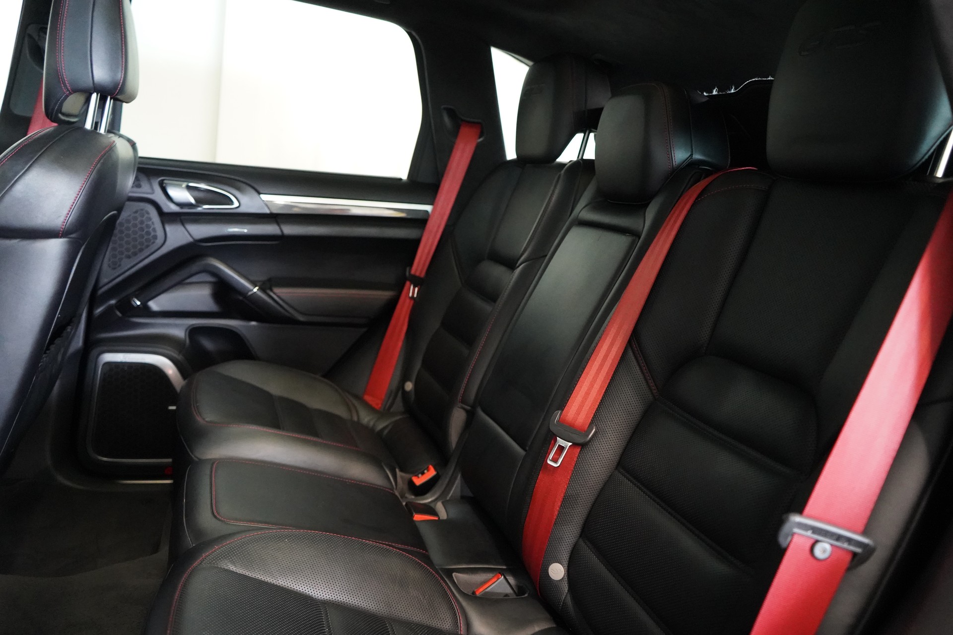 PORSCHE Cayenne GTS-image-28