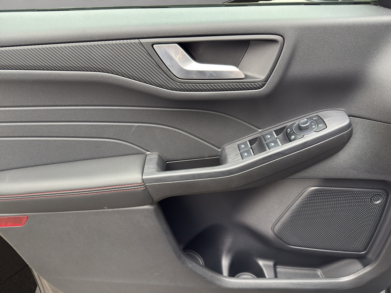 FORD Kuga 2.5 PHEV ST-Line FWD-image-11