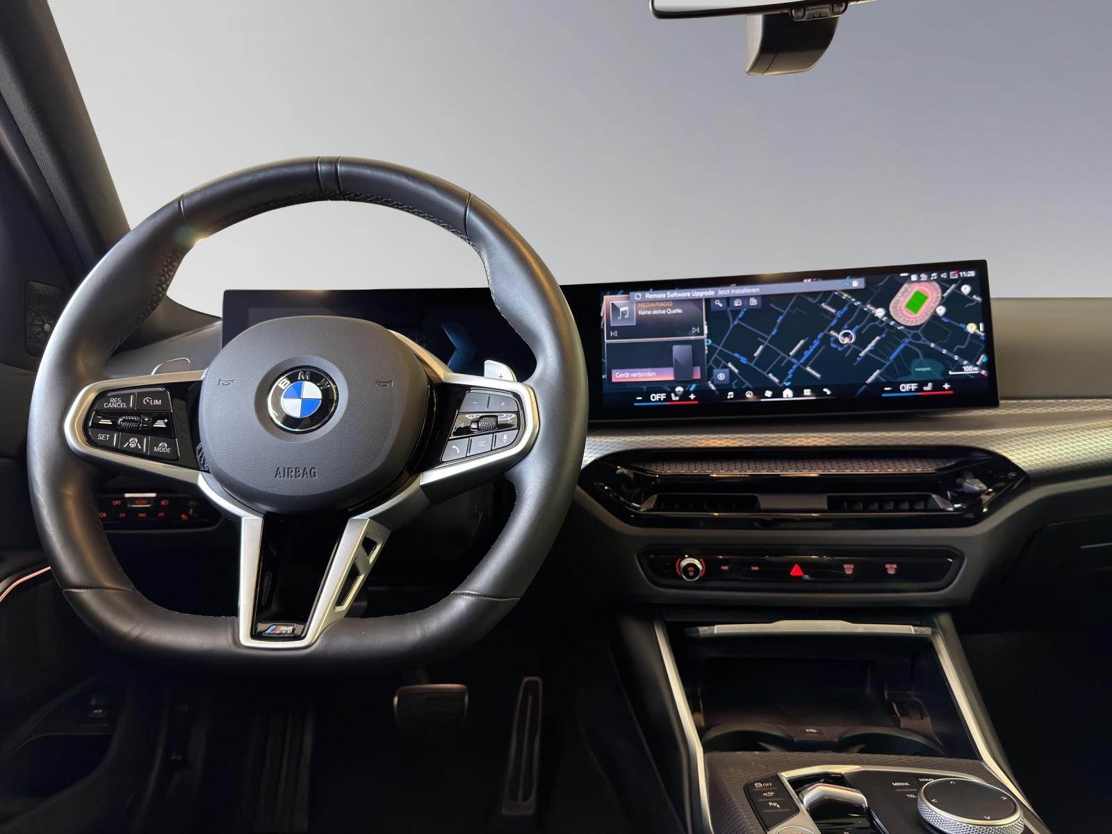 BMW 330d xDrive M-SportPaket-image-8
