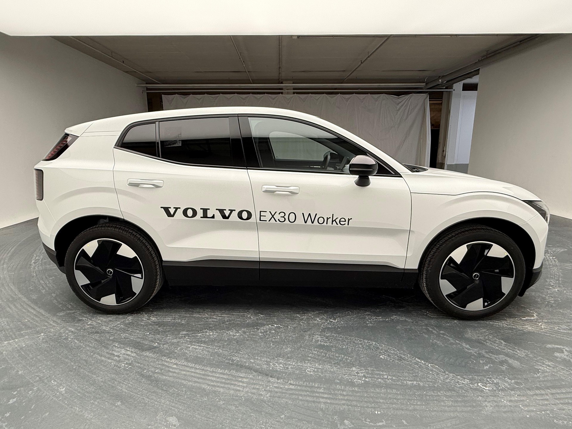VOLVO EX30 E60 Plus-image-6