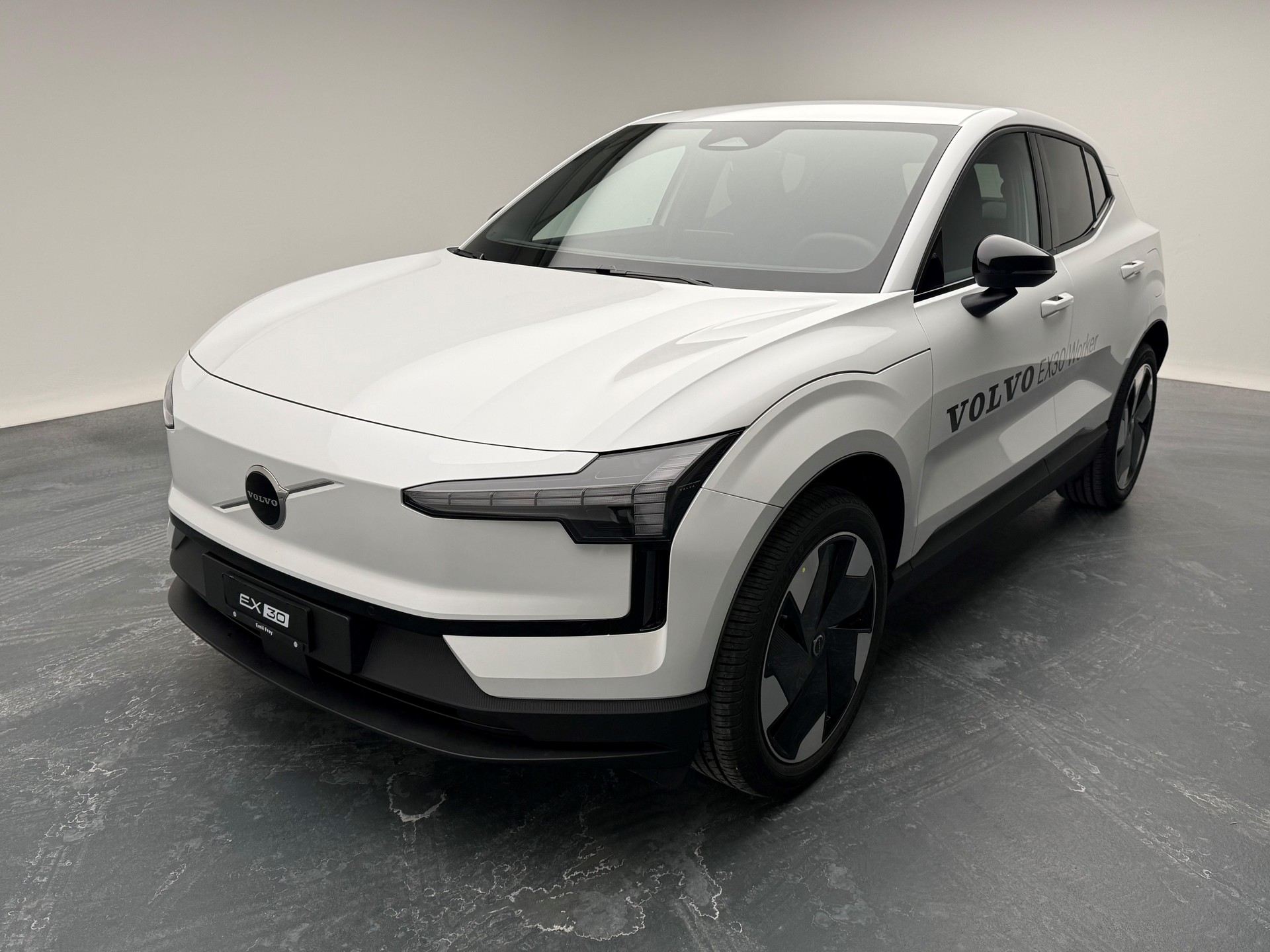 VOLVO EX30 E60 Plus-image-0