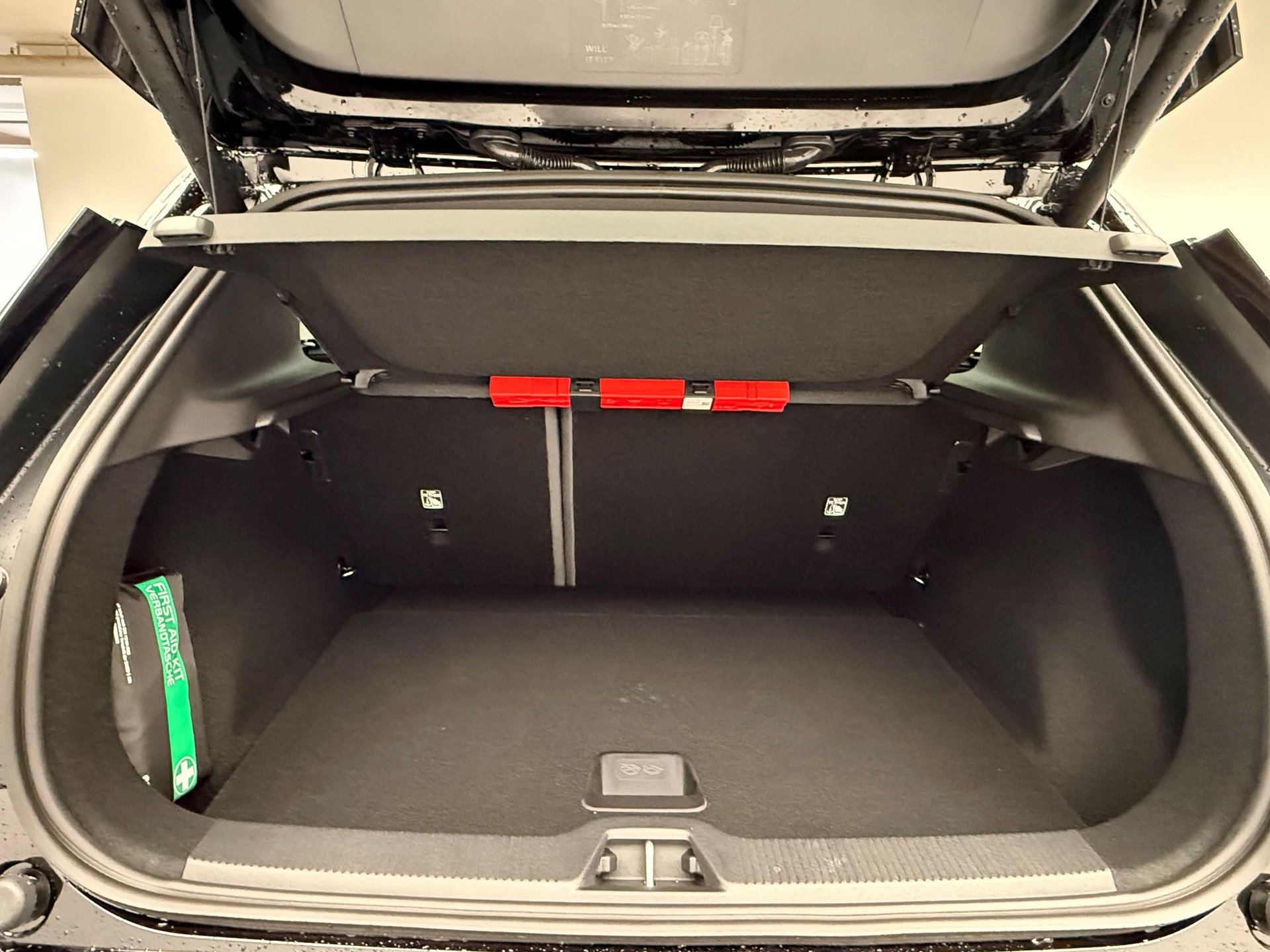 VOLVO EX30 E60 Plus-image-11