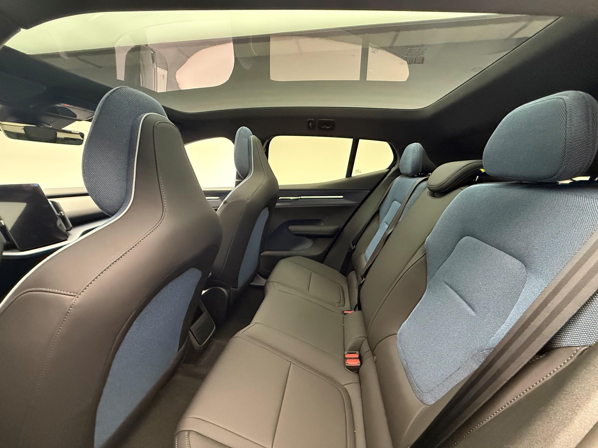 VOLVO EX30 E60 Plus-image-10