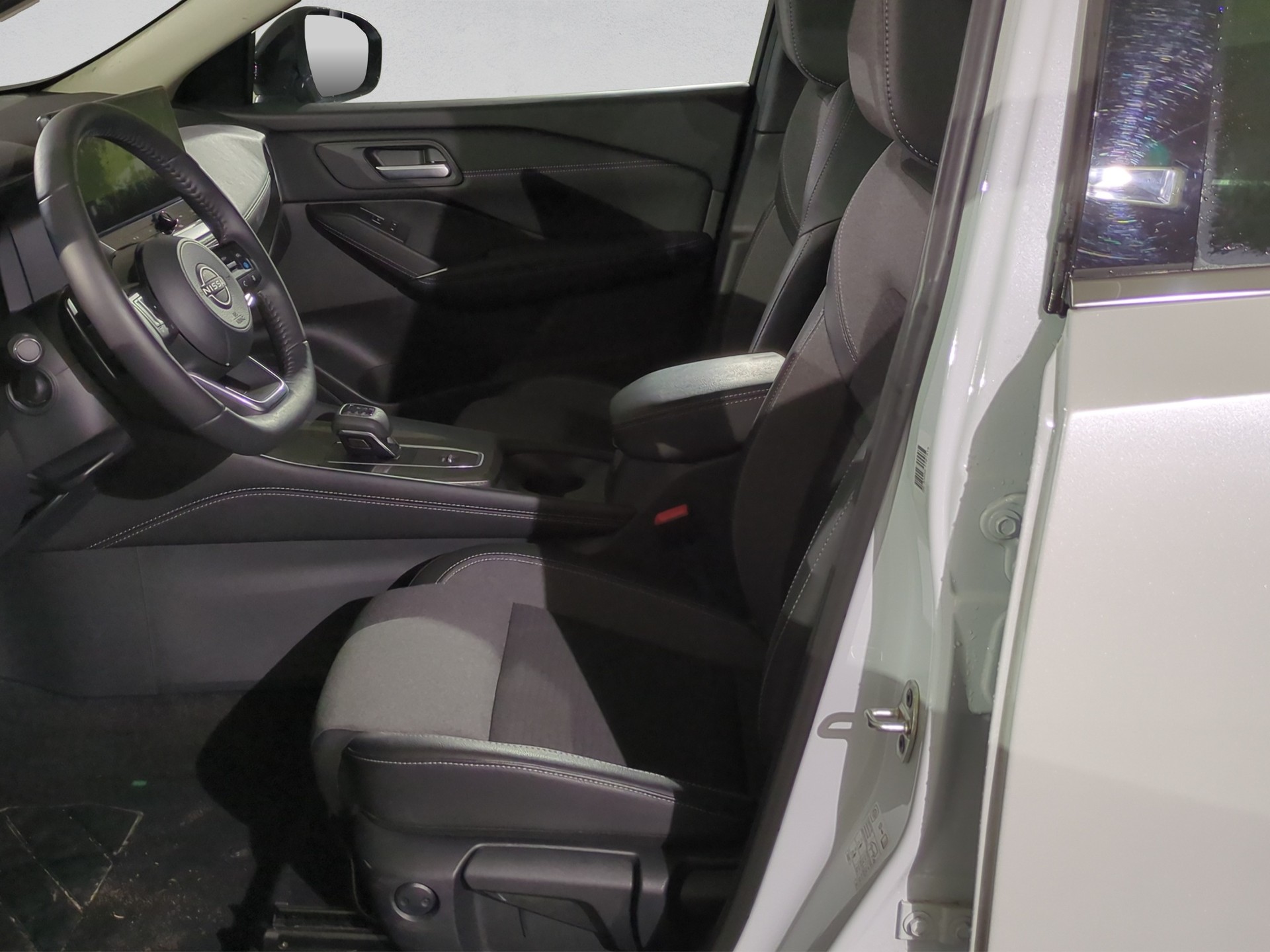 NISSAN Qashqai 1.3 DIG-T MHEV N-Connecta Xtronic-image-8