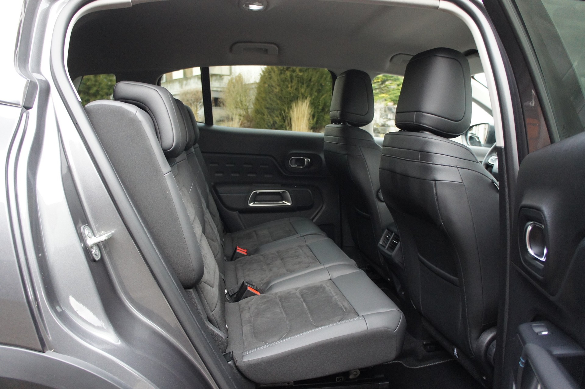 CITROEN C5 Aircross 1.6 PHEV Shine-image-8