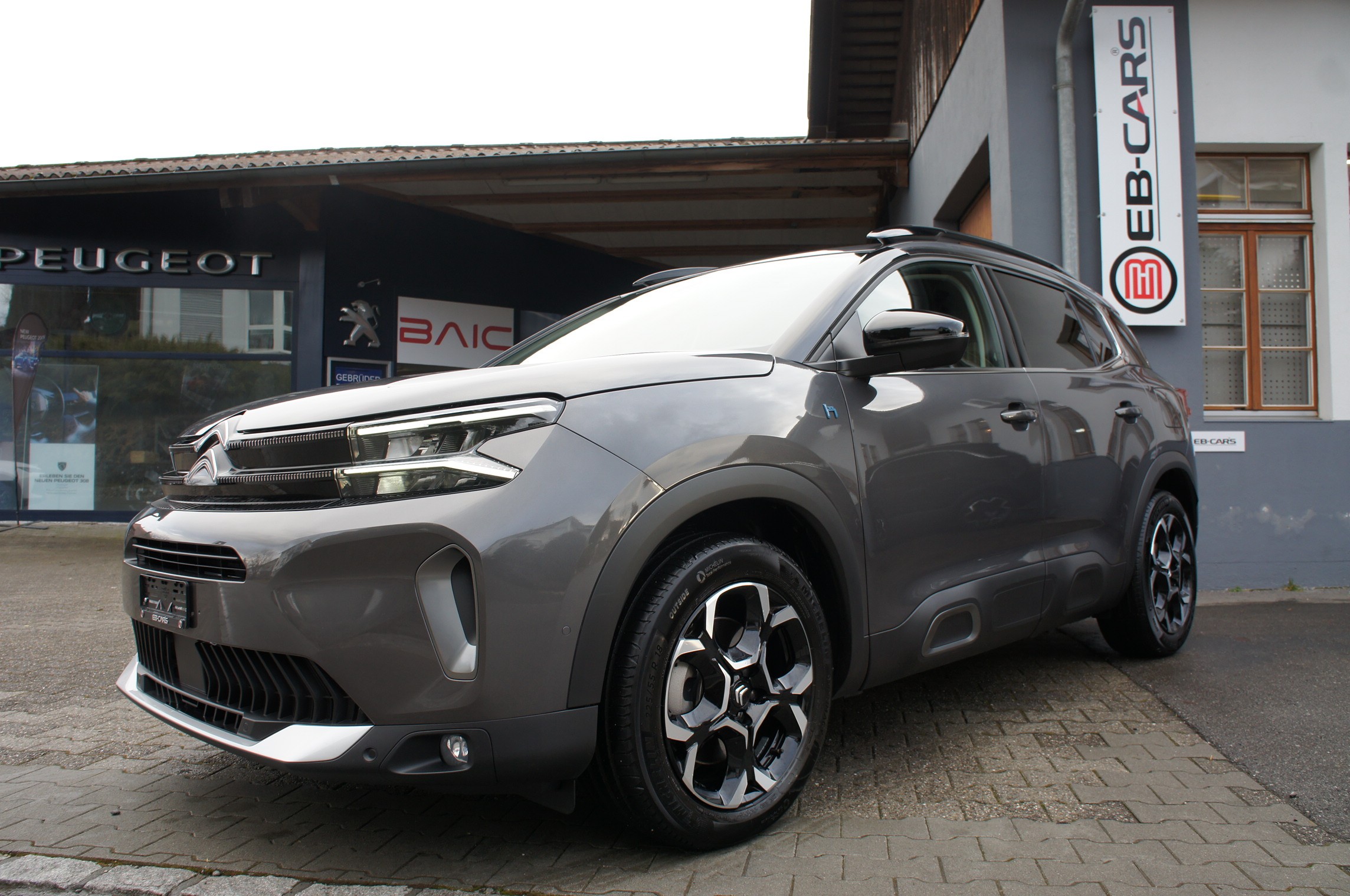 Car photo