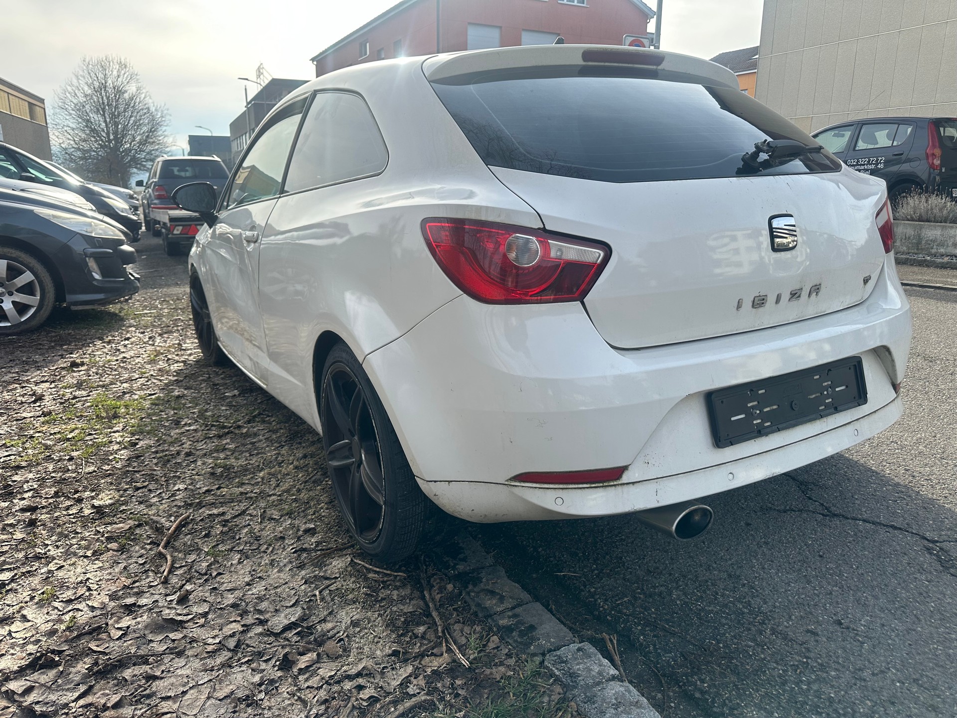 SEAT Ibiza SC 1.6 Sport-image-4