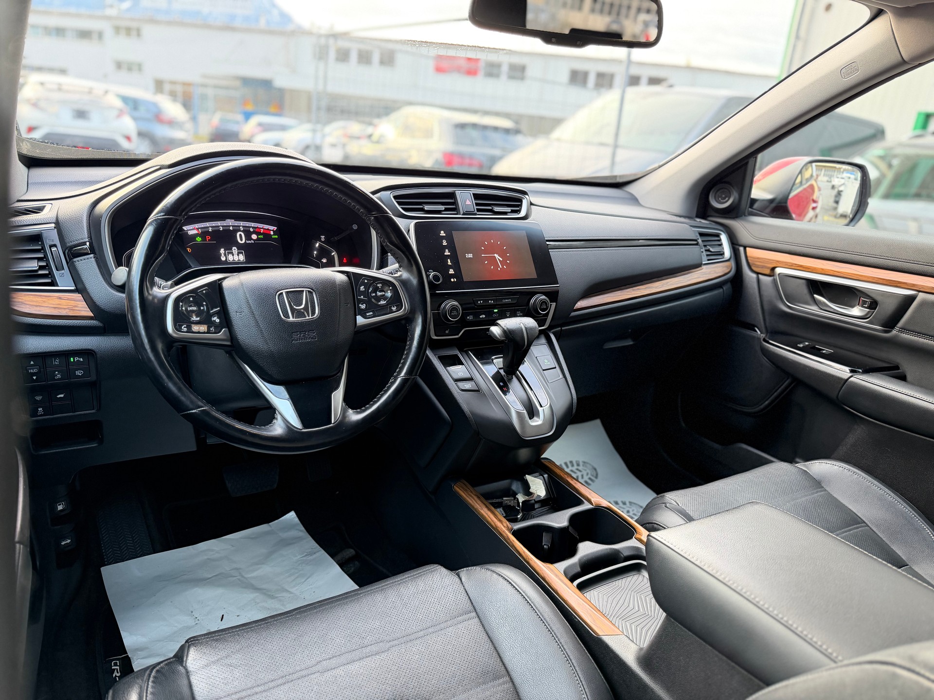 HONDA CR-V 1.5 i-VTEC Executive 4WD Automatic-image-11