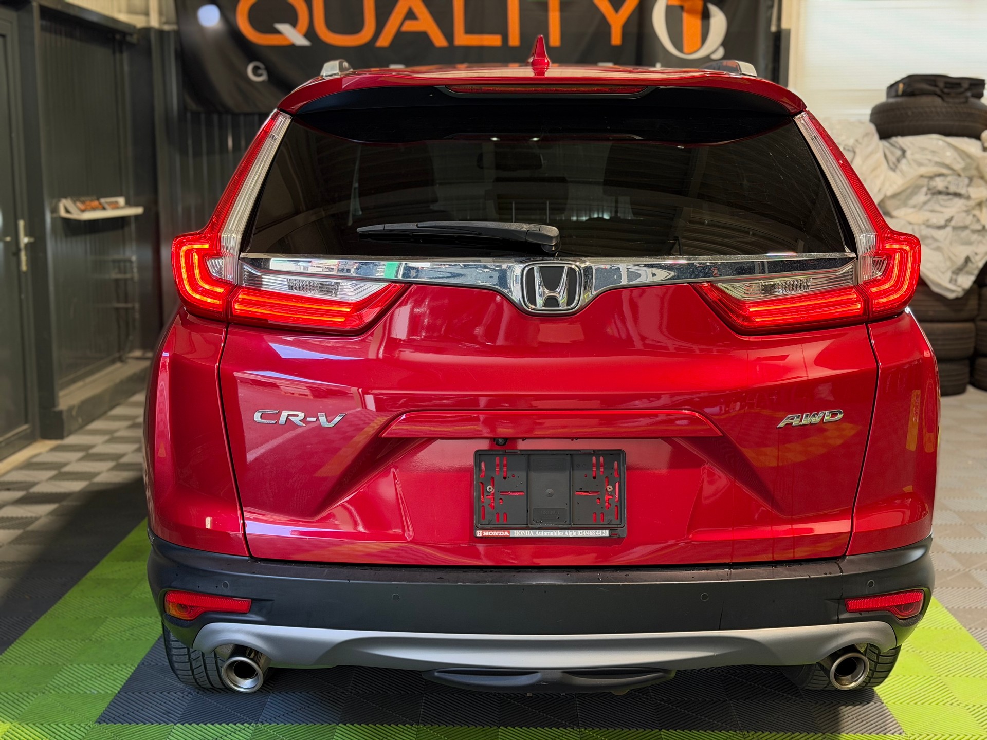 HONDA CR-V 1.5 i-VTEC Executive 4WD Automatic-image-4
