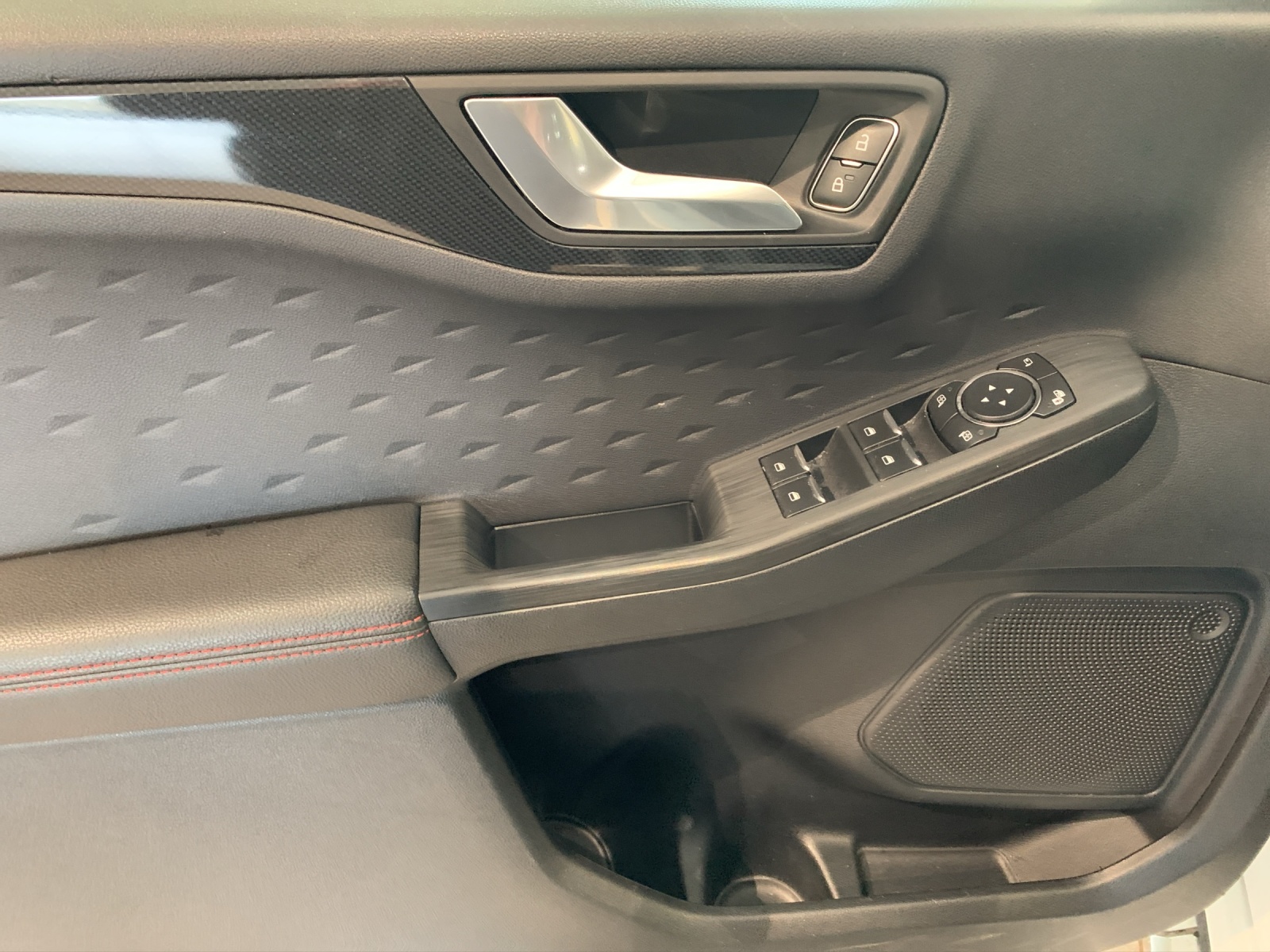 FORD Kuga 2.5 Hybrid ST-Line X 4x4-image-7