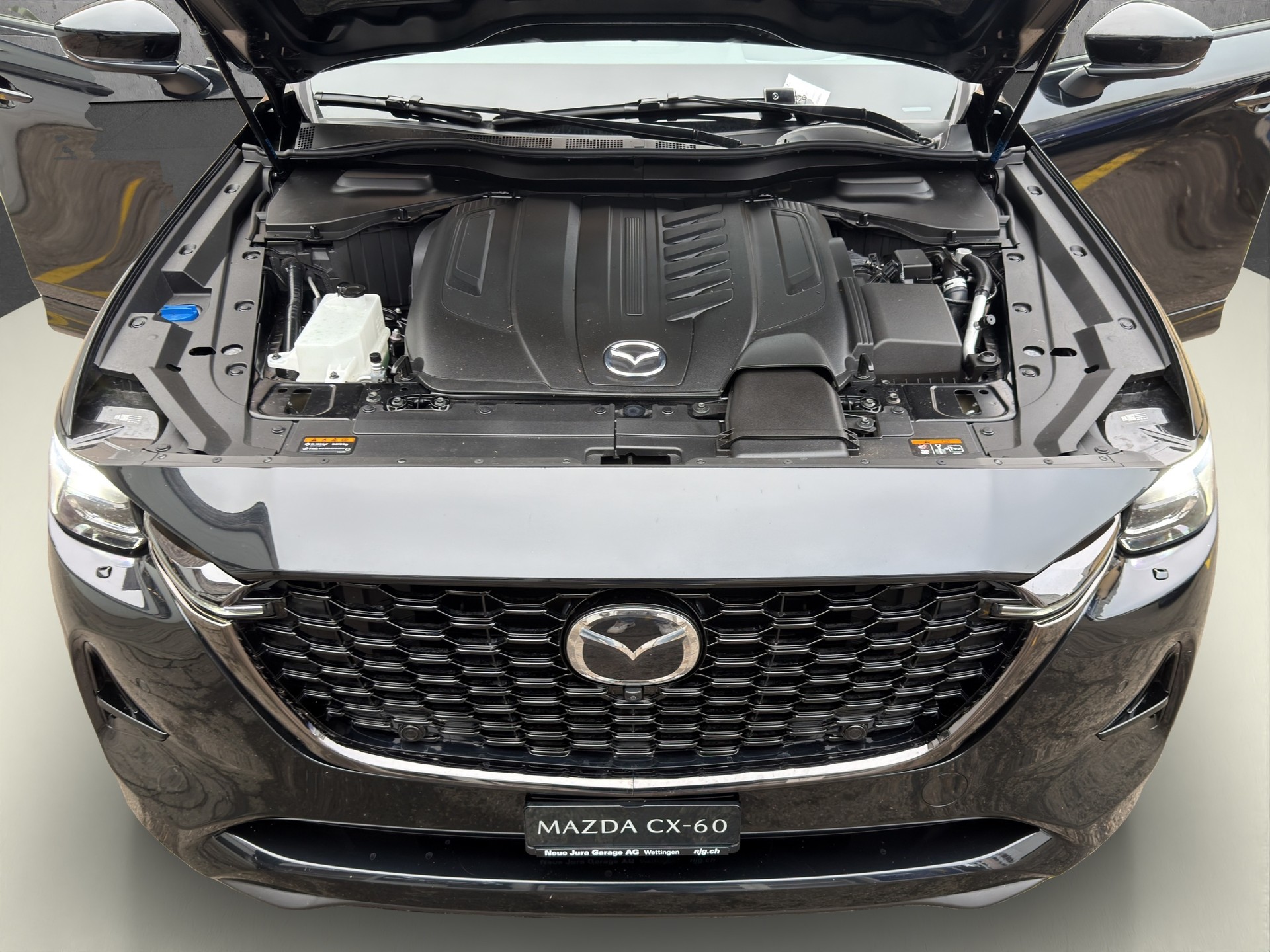 MAZDA CX-60 3.3L e-Skyactiv D 254 MHEV AWD Homura Plus-image-18