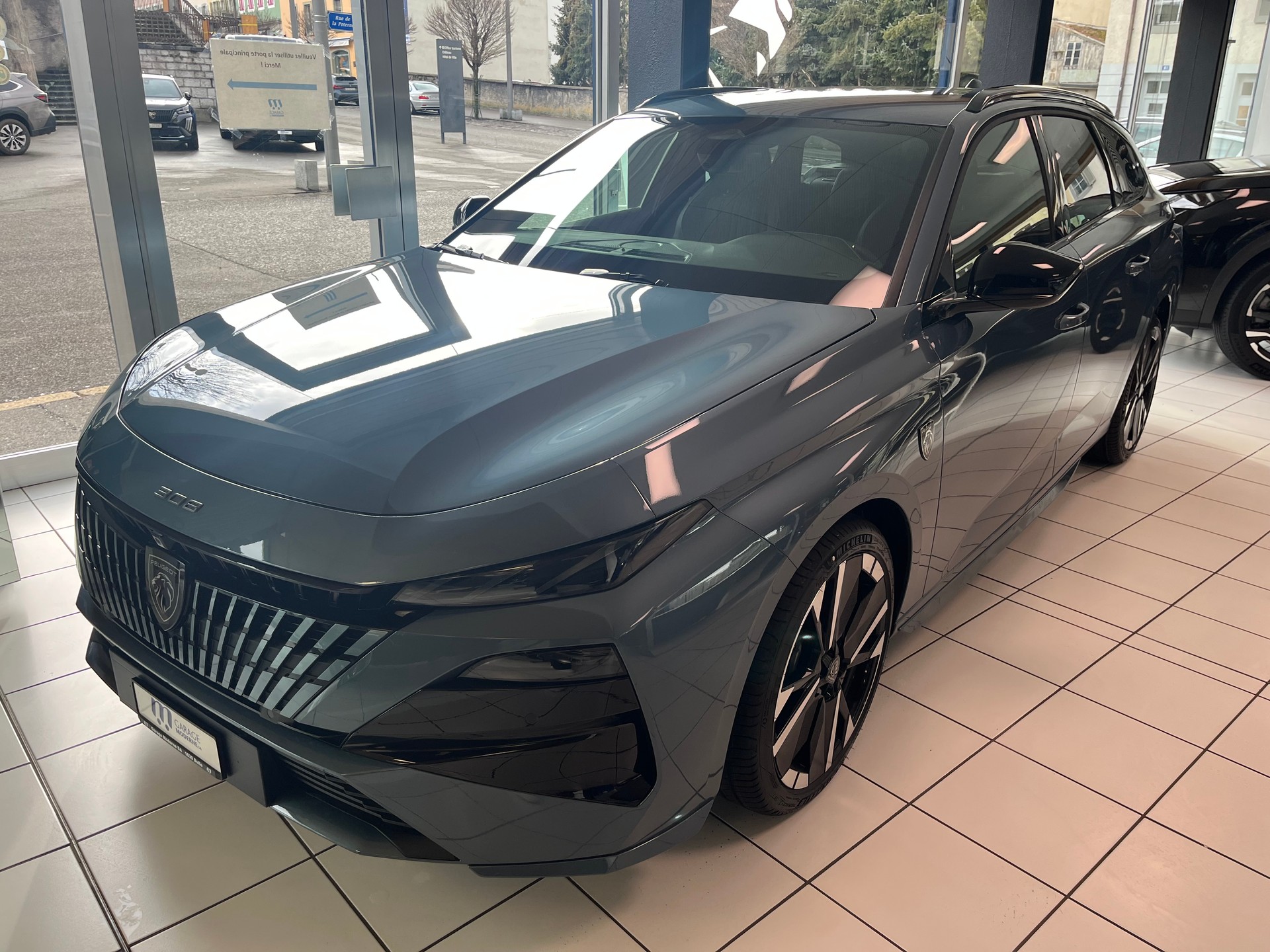 PEUGEOT 308 SW 1.2 Hybrid GT