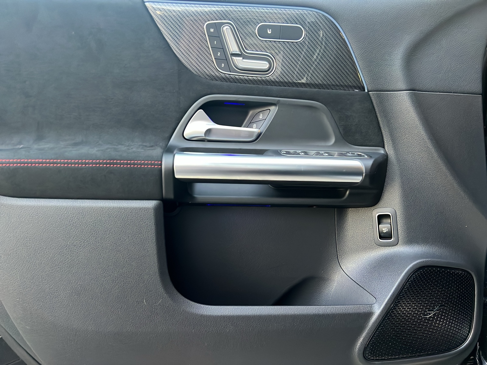 Image MERCEDES-BENZ GLA-250 GLA 250 4Matic 8G-DCT Swiss Star