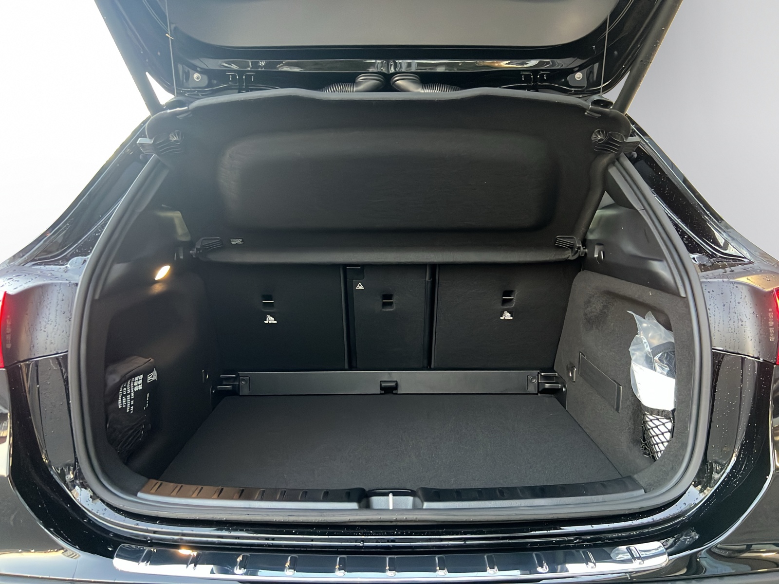 Image MERCEDES-BENZ GLA-250 GLA 250 4Matic 8G-DCT Swiss Star