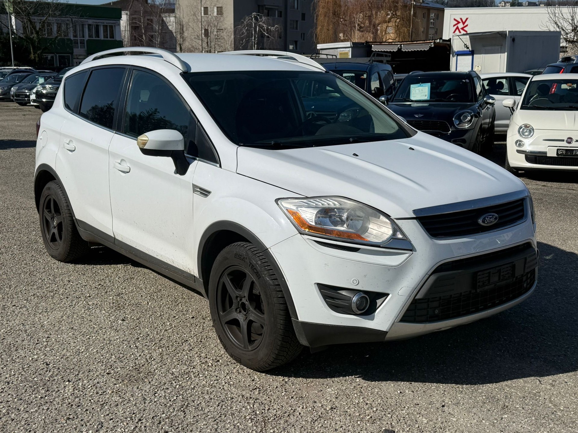 FORD Kuga 2.0 TDCi Carving 2WD-image-4