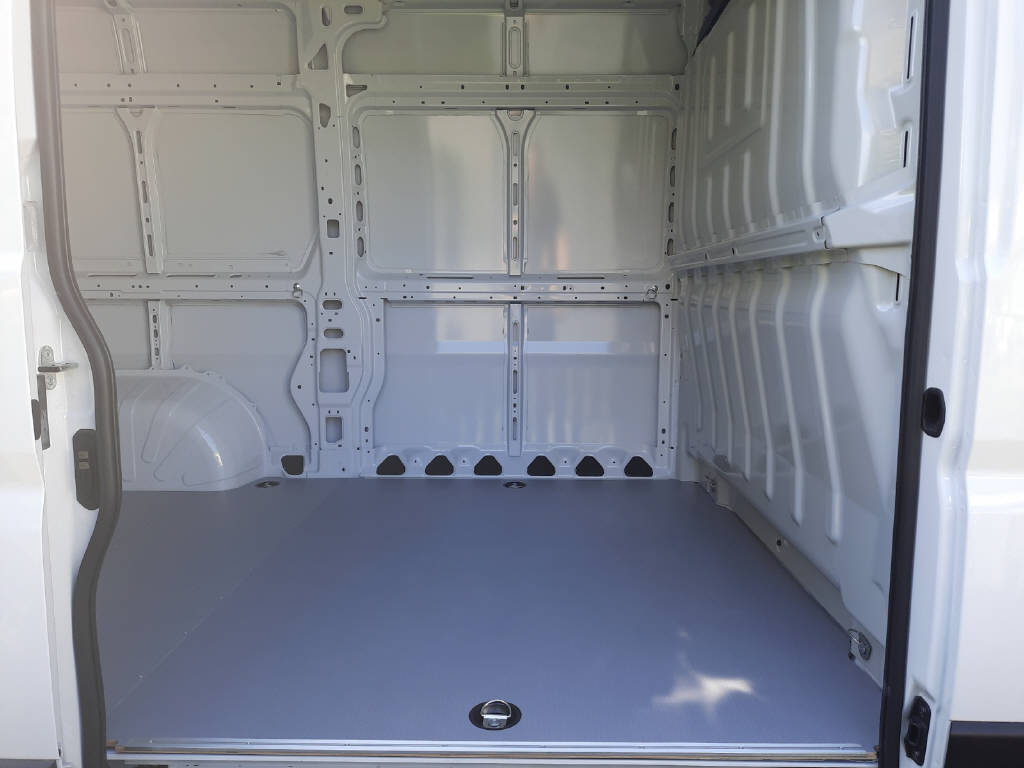 TOYOTA PROACE MAX Van 3.3 L2H2 2.2 D Cargo-image-13