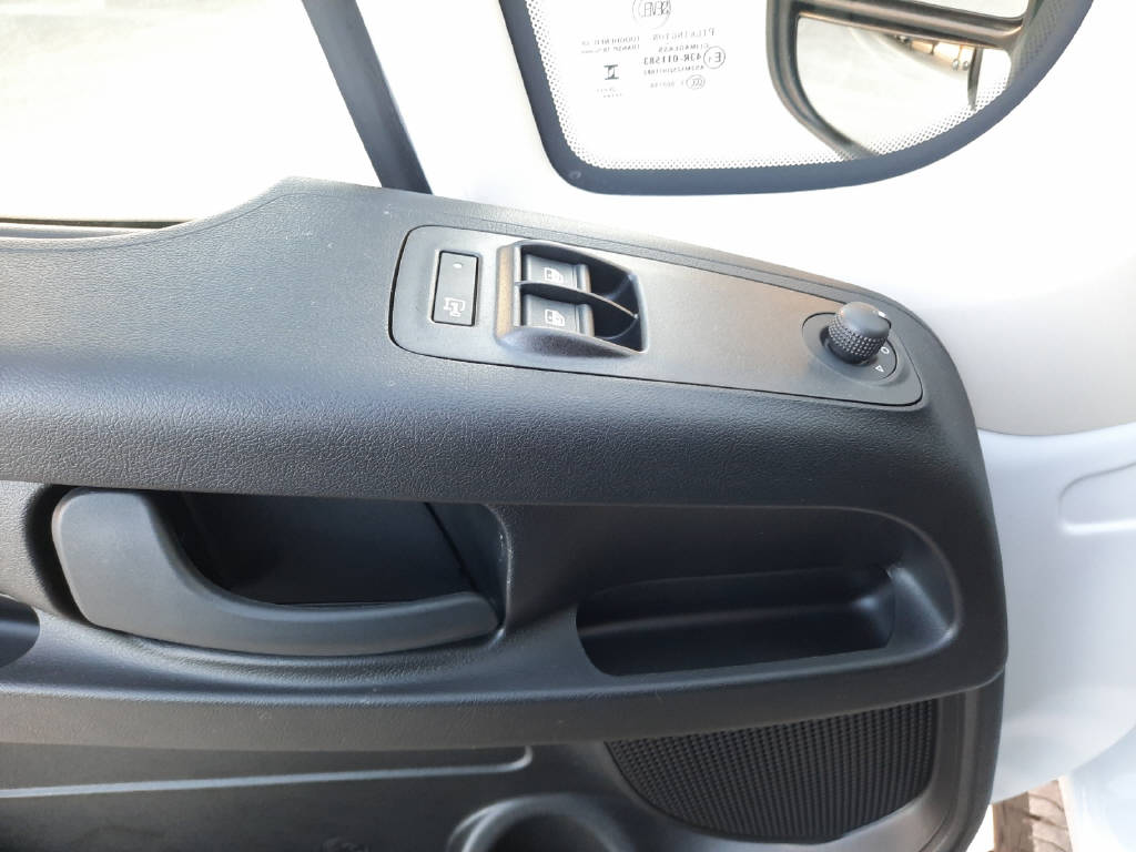 TOYOTA PROACE MAX Van 3.3 L2H2 2.2 D Cargo-image-5