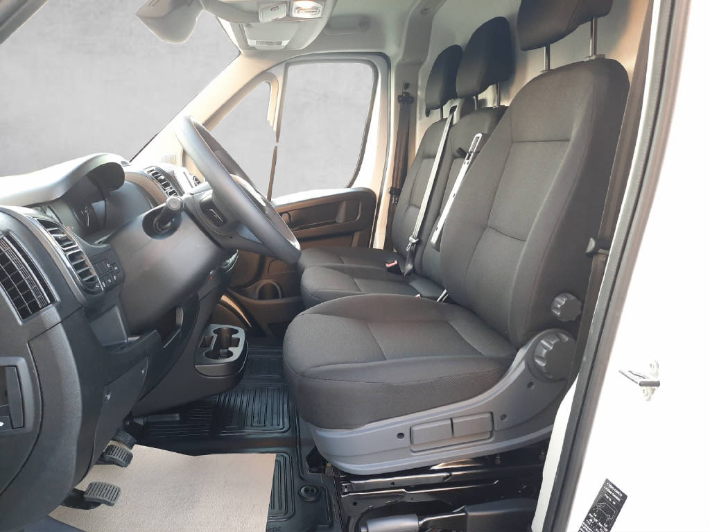 TOYOTA PROACE MAX Van 3.3 L2H2 2.2 D Cargo-image-4