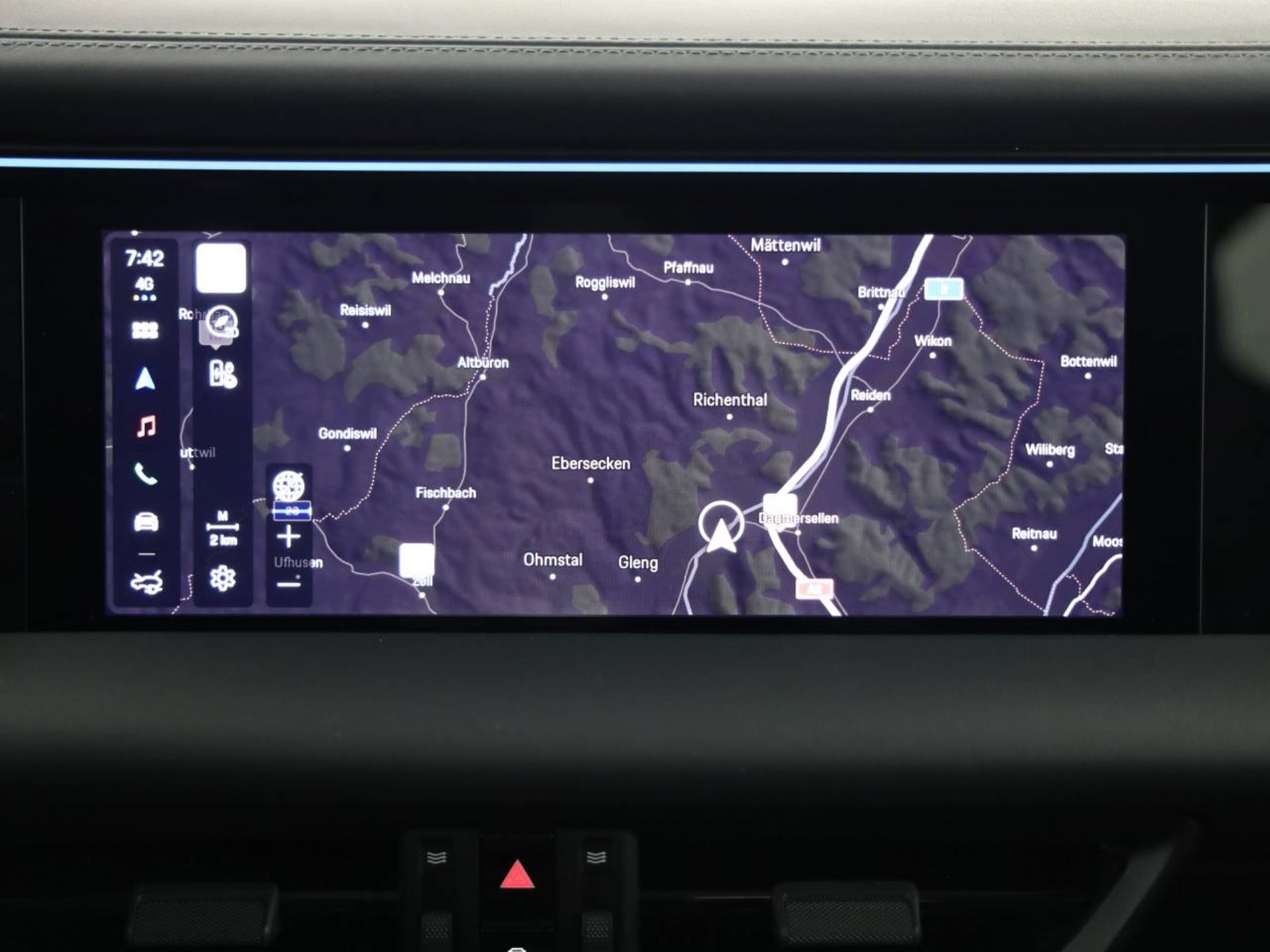 PORSCHE Macan 4S-image-14