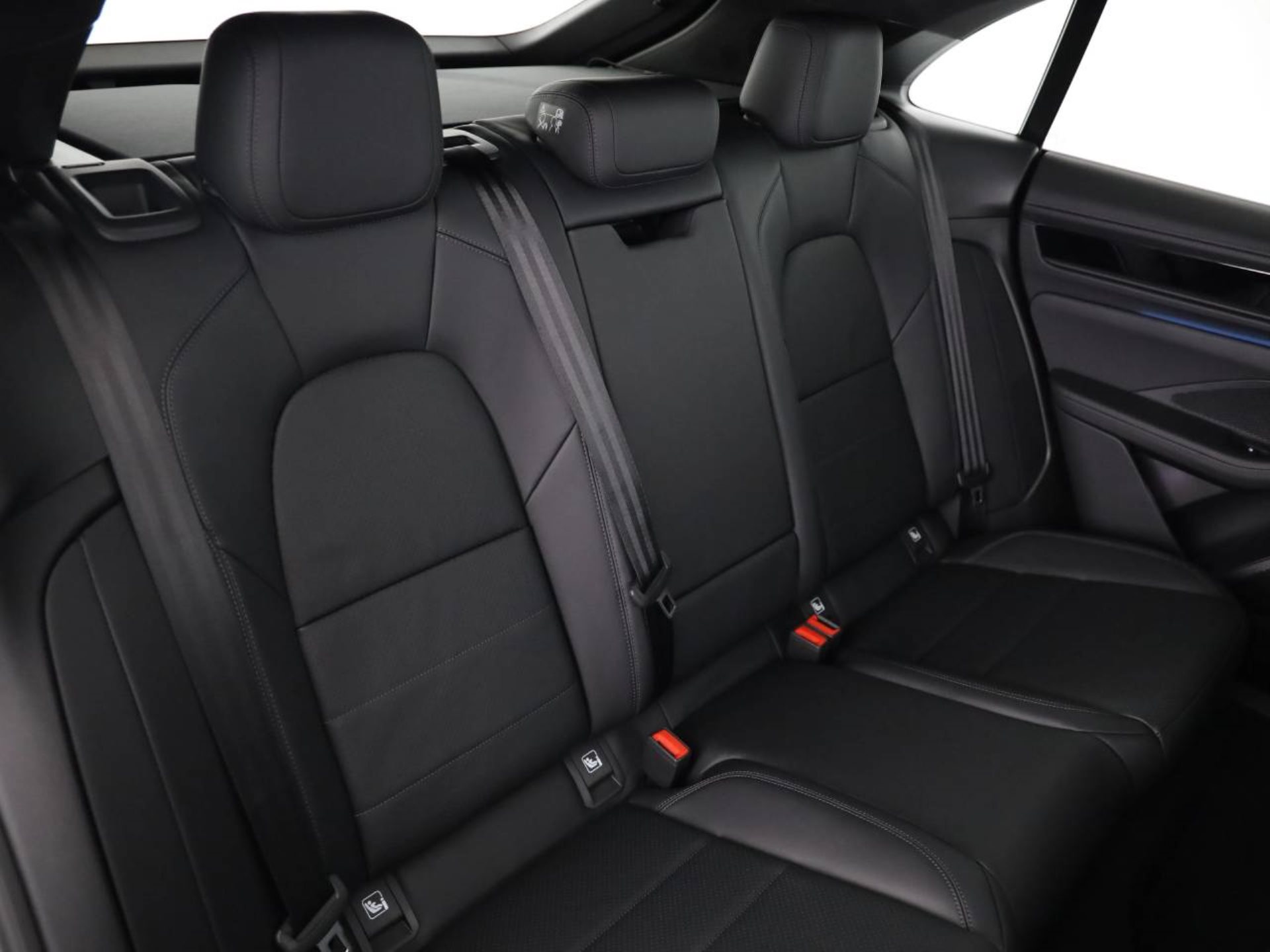 PORSCHE Macan 4S-image-20