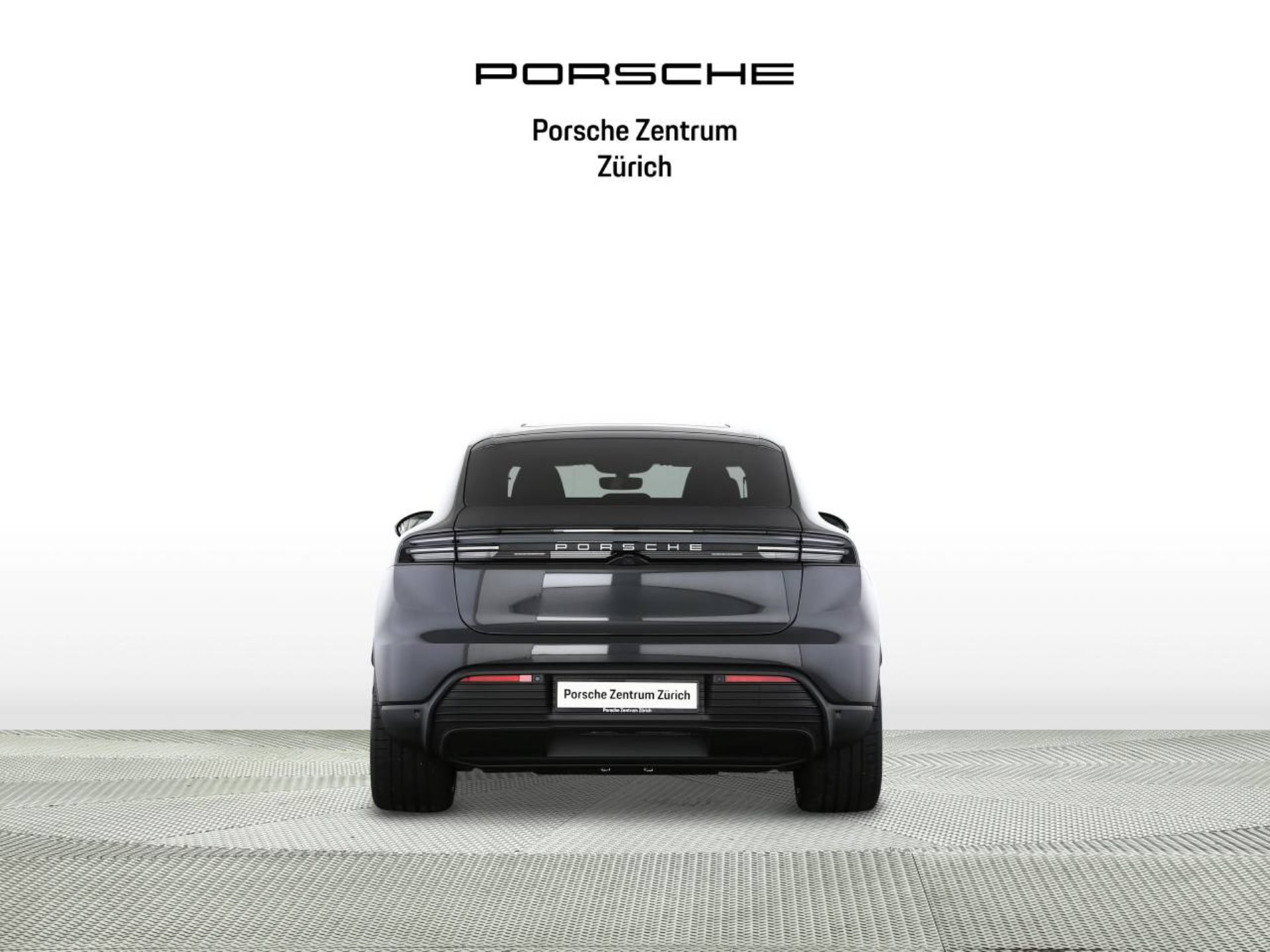 PORSCHE Macan 4S-image-7