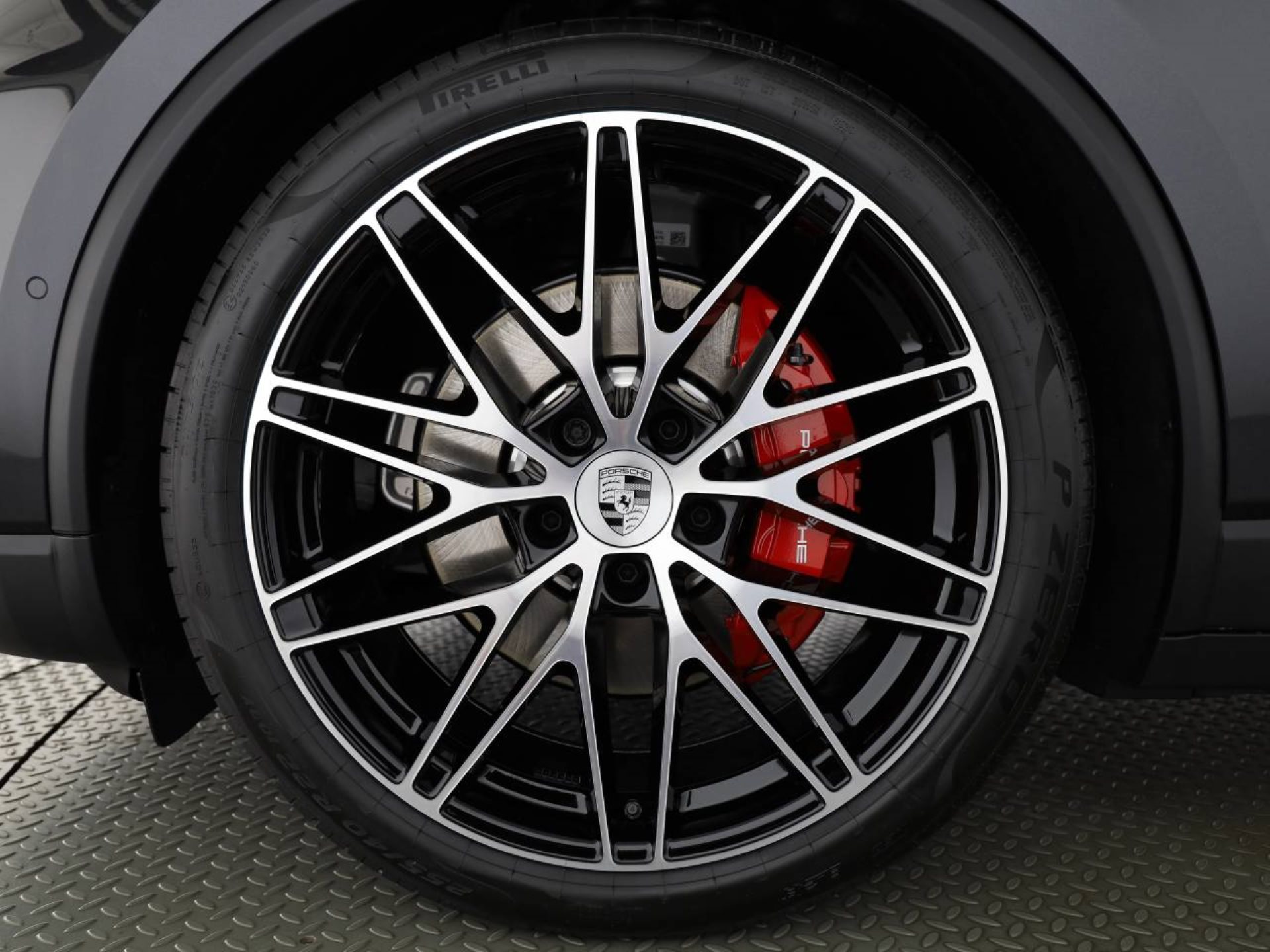 PORSCHE Macan 4S-image-5