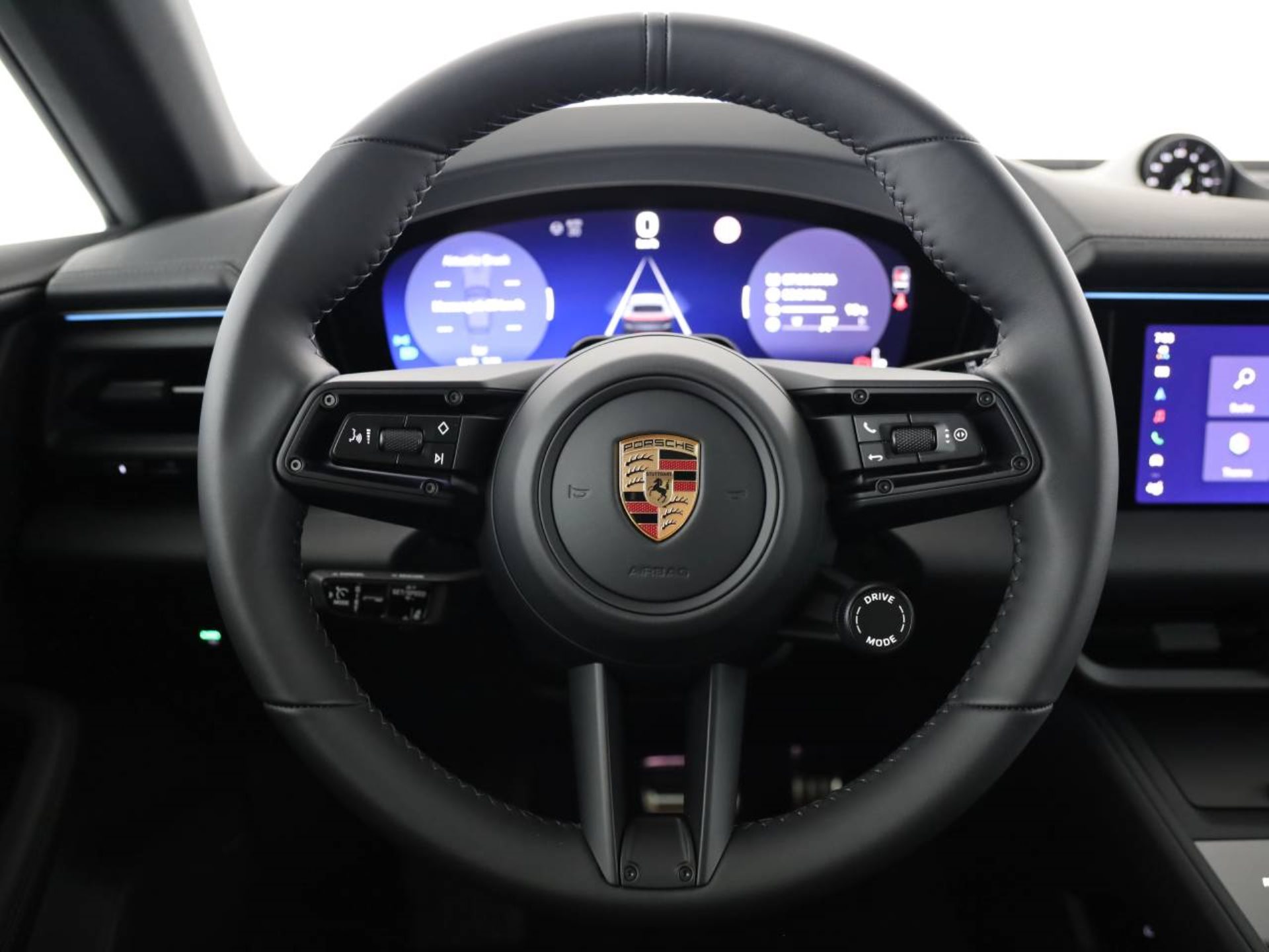 PORSCHE Macan 4S-image-3