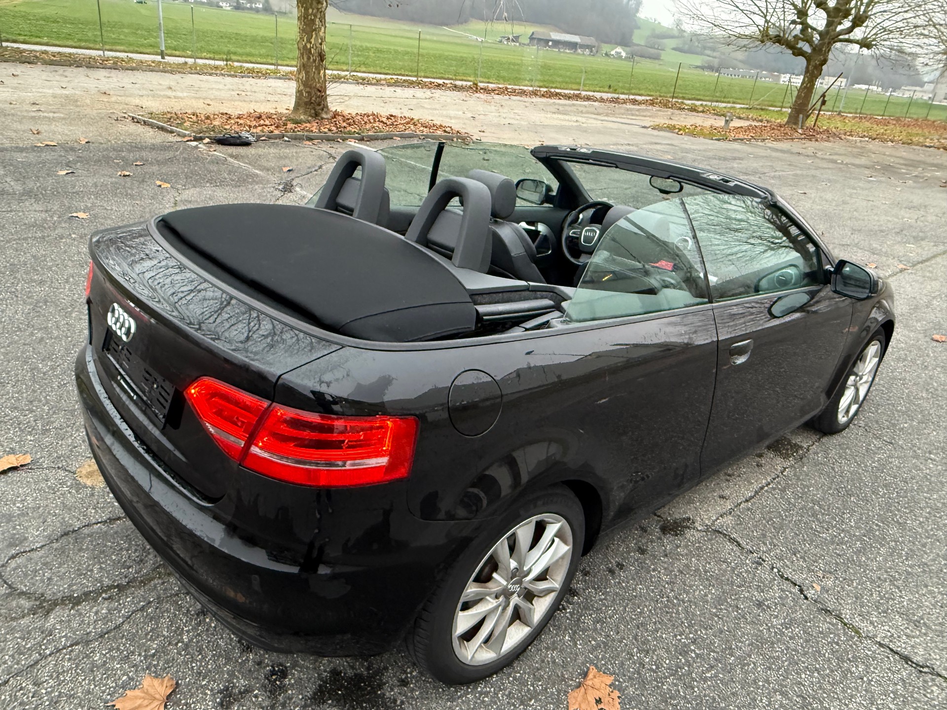 AUDI A3 Cabriolet 1.8 TFSI Style-image-12