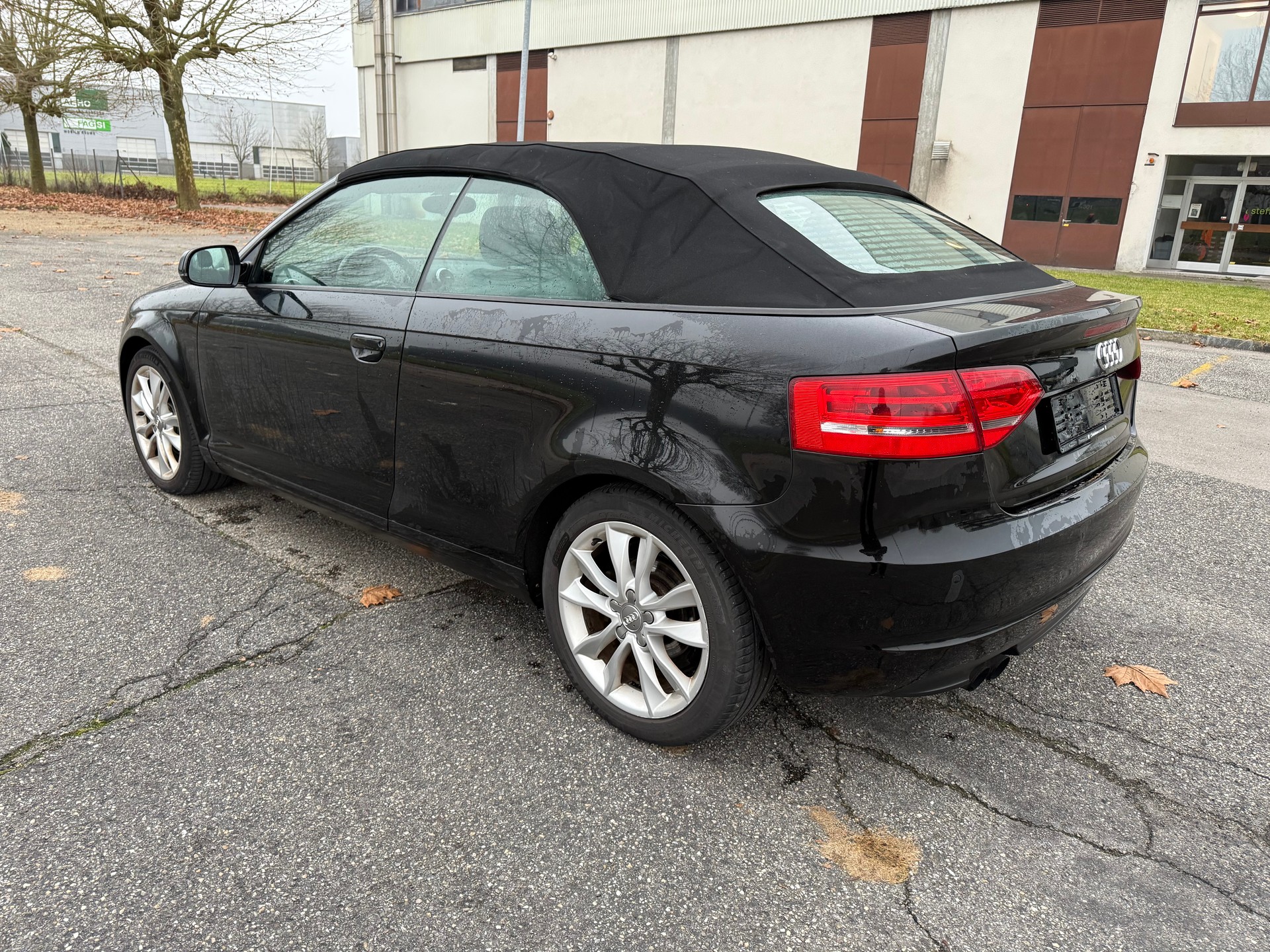 AUDI A3 Cabriolet 1.8 TFSI Style-image-5