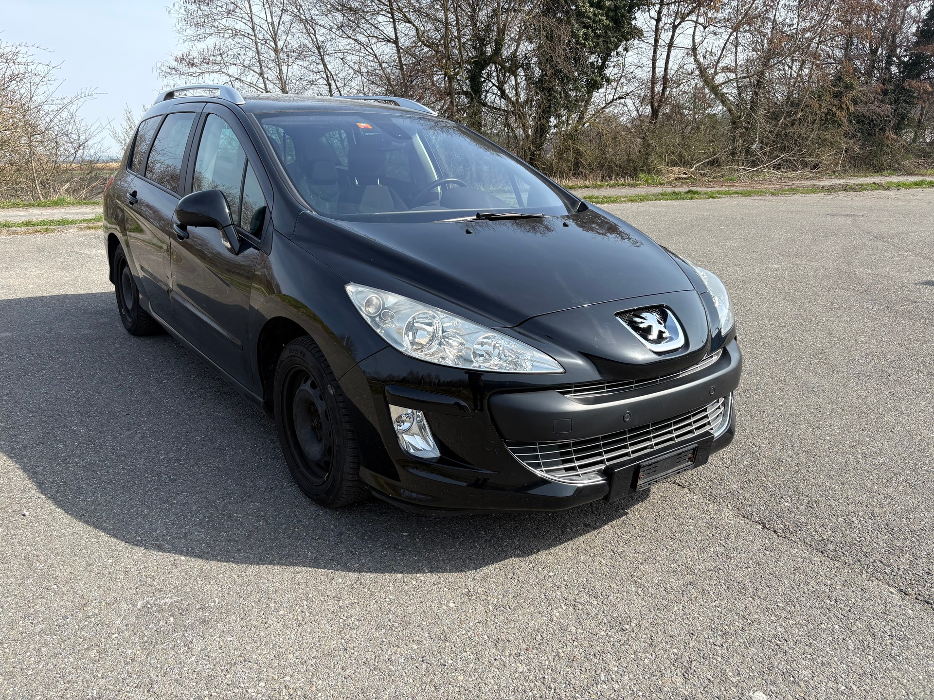 PEUGEOT 308 SW 2.0 HDI Sport Automatic-image-3