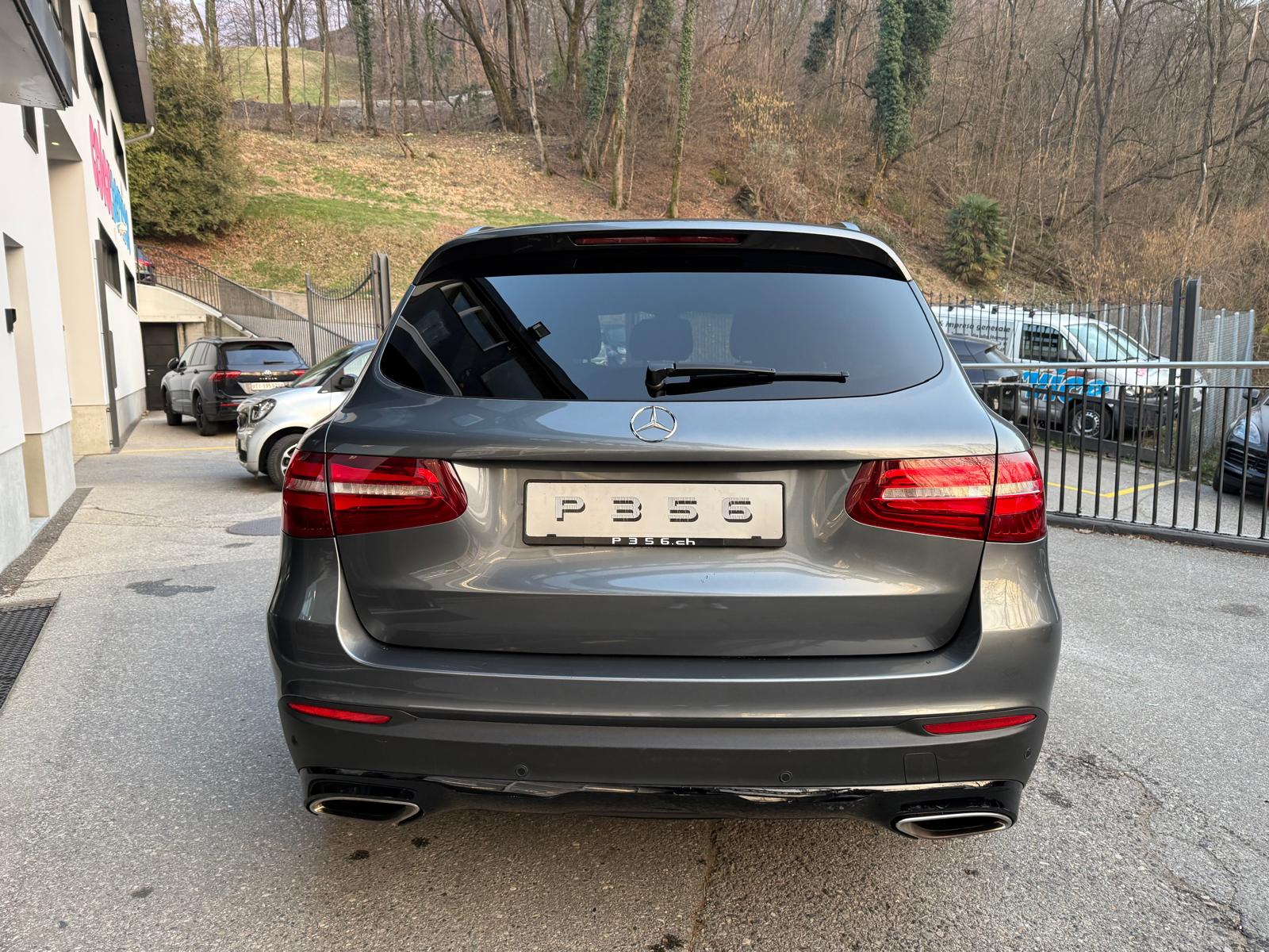 MERCEDES-BENZ GLC 250 AMG Line 4Matic 9G-Tronic-image-5