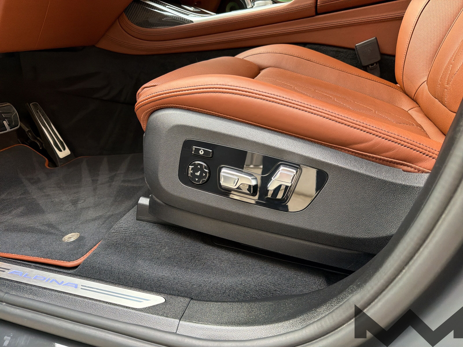 BMW-ALPINA XB7 Allrad 4.4 V8 | 621PS | CH-Fahrzeug-image-15