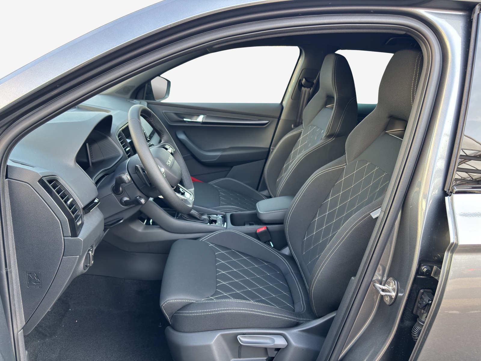 SKODA Karoq 2.0 TSI SportLine 4x4 DSG-image-7