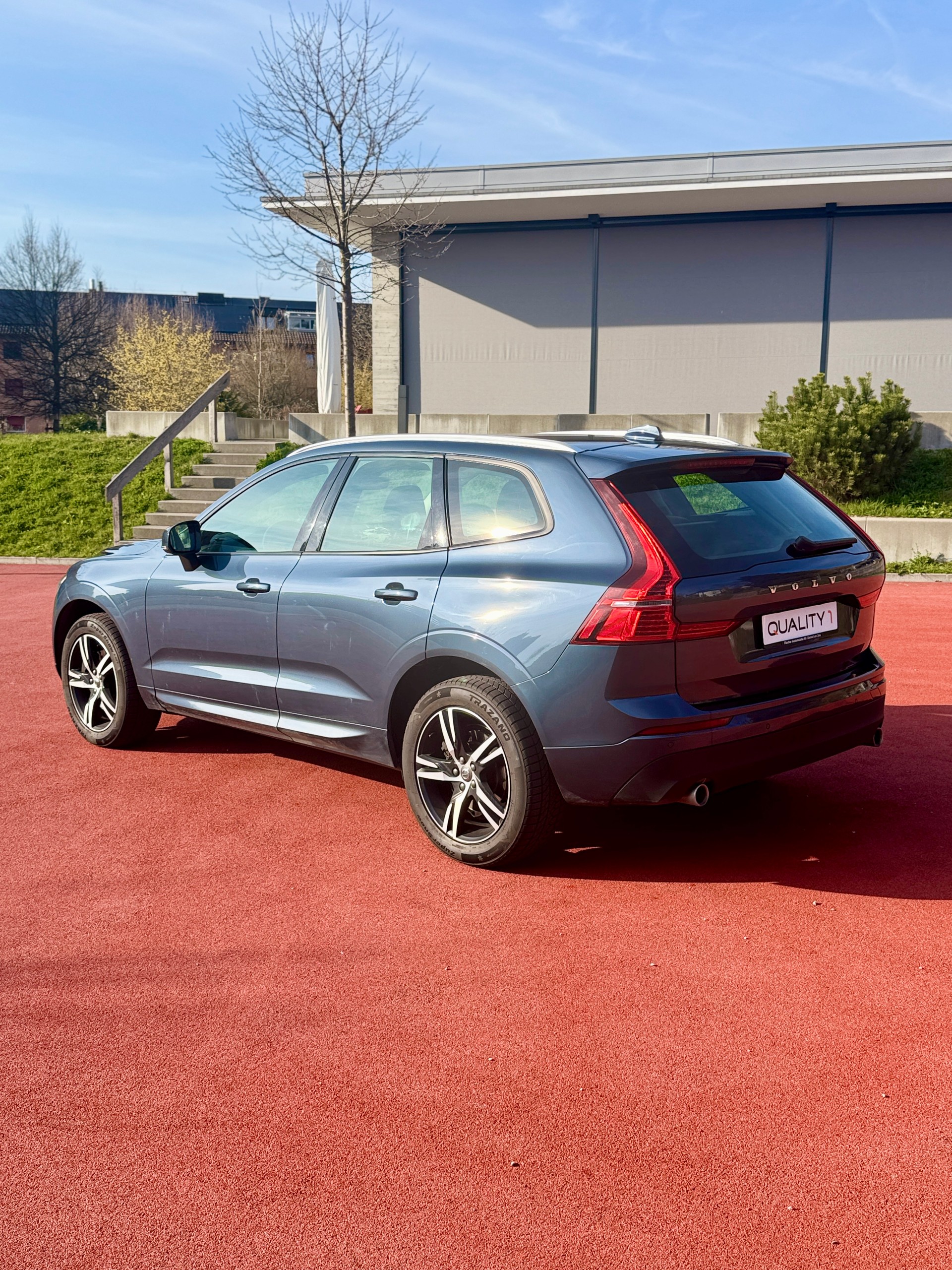 VOLVO XC60 D4 Momentum Geartronic-image-7