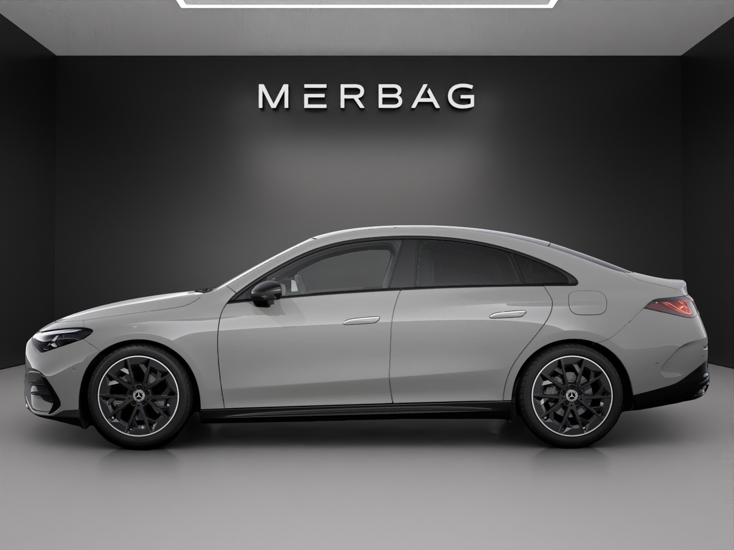 MERCEDES-BENZ CLA 200 8G-DCT 4Matic-image-5