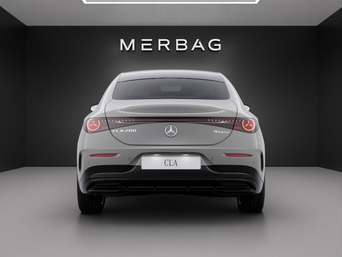 MERCEDES-BENZ CLA 200 8G-DCT 4Matic-image-3
