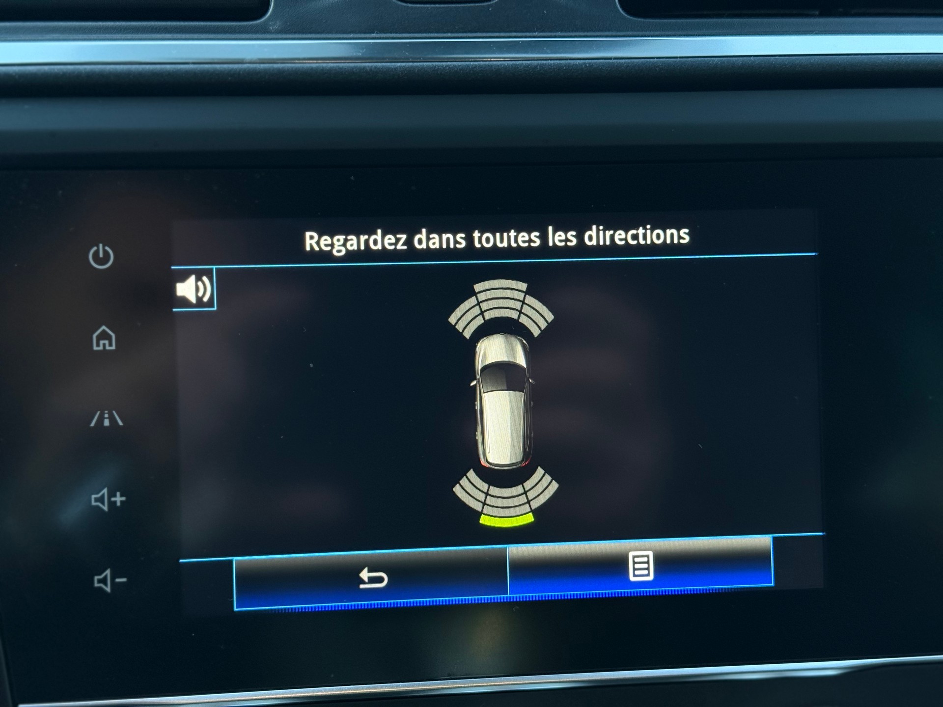 RENAULT Kadjar 1.7 Blue dCI Business 4WD-image-20