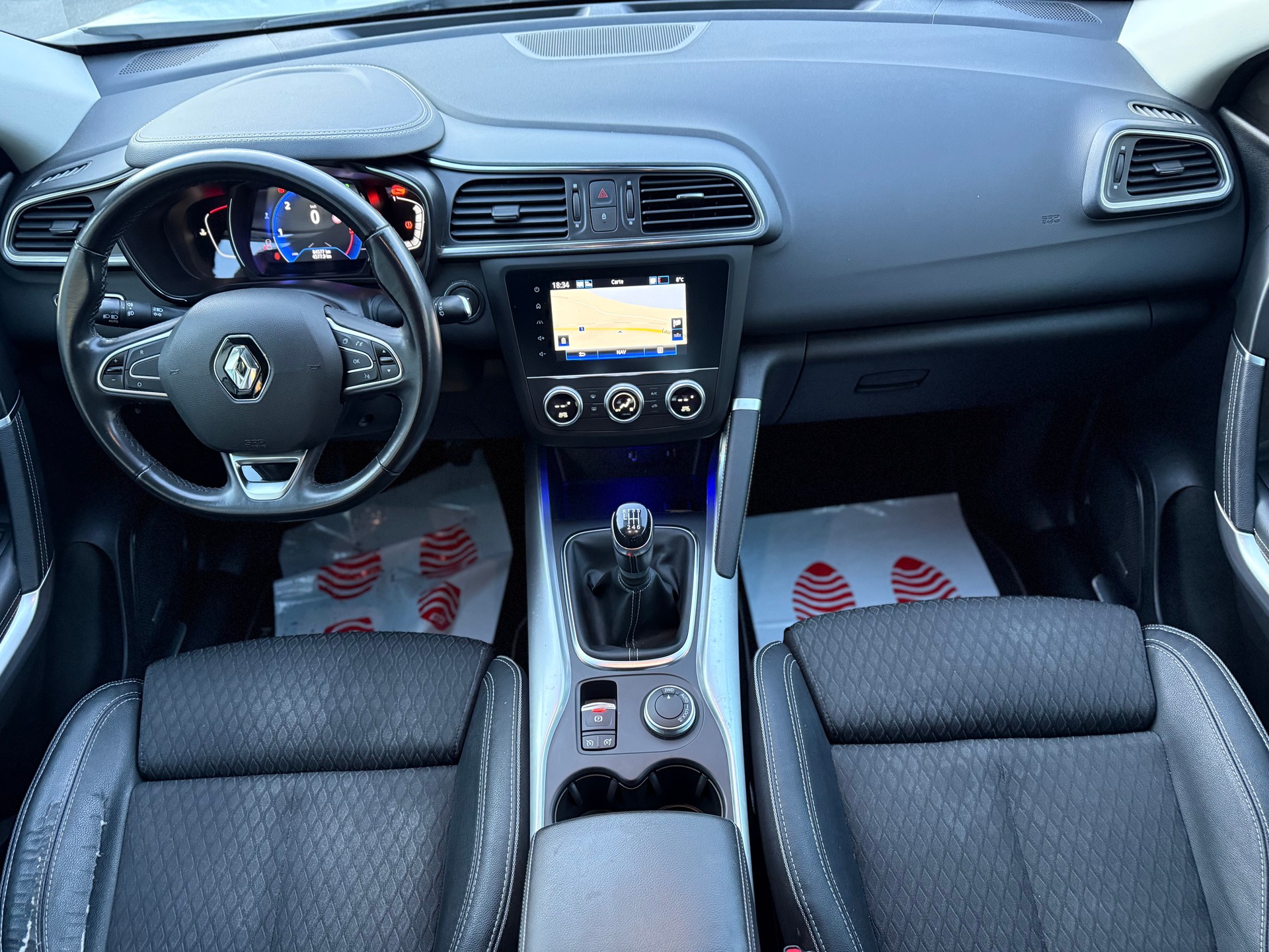 RENAULT Kadjar 1.7 Blue dCI Business 4WD-image-12