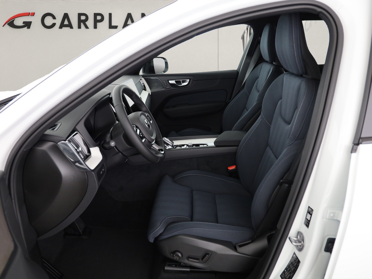 VOLVO XC60 2.0 T6 TE Ultra Dark eAWD-image-5