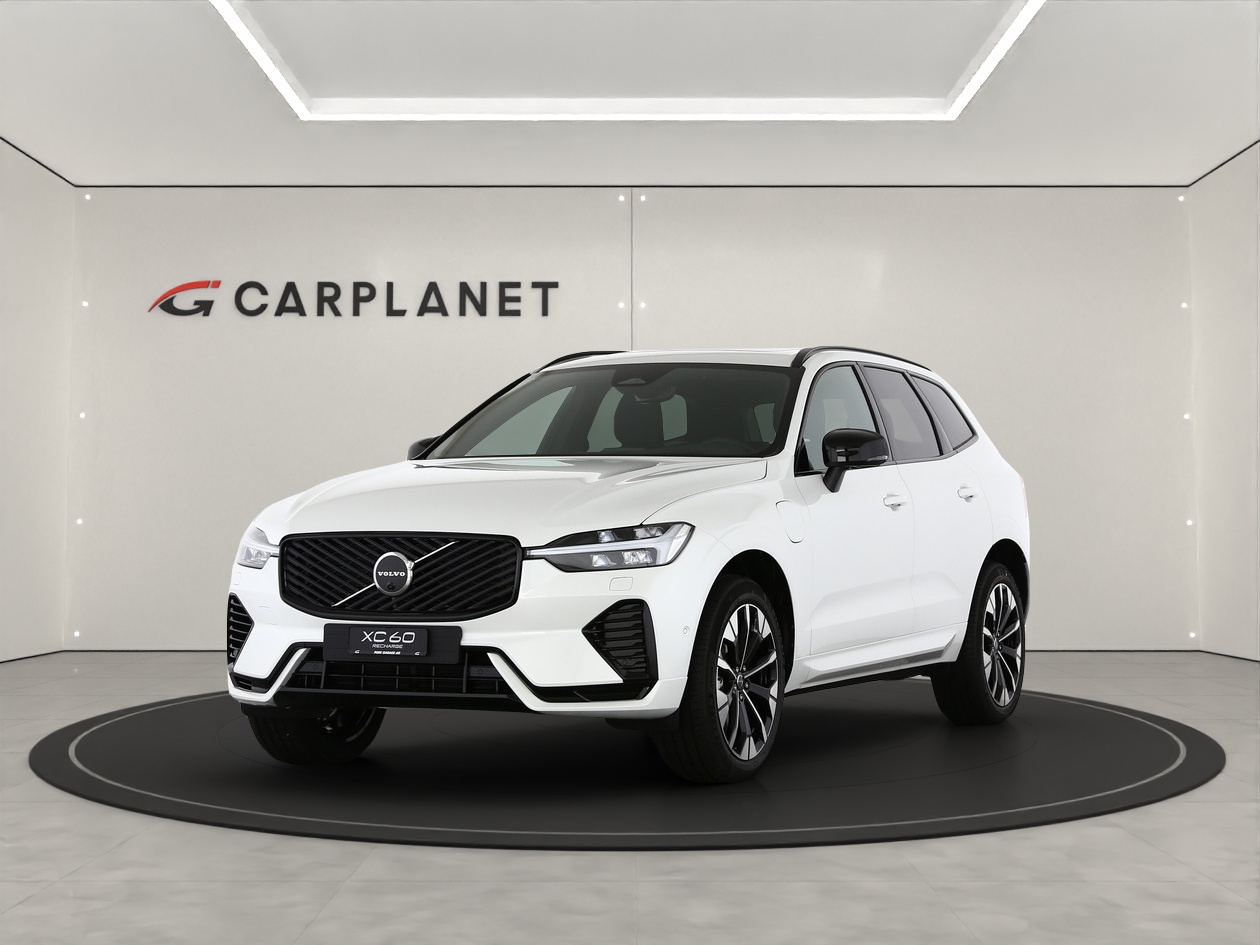 VOLVO XC60 2.0 T6 TE Ultra Dark eAWD-image-0
